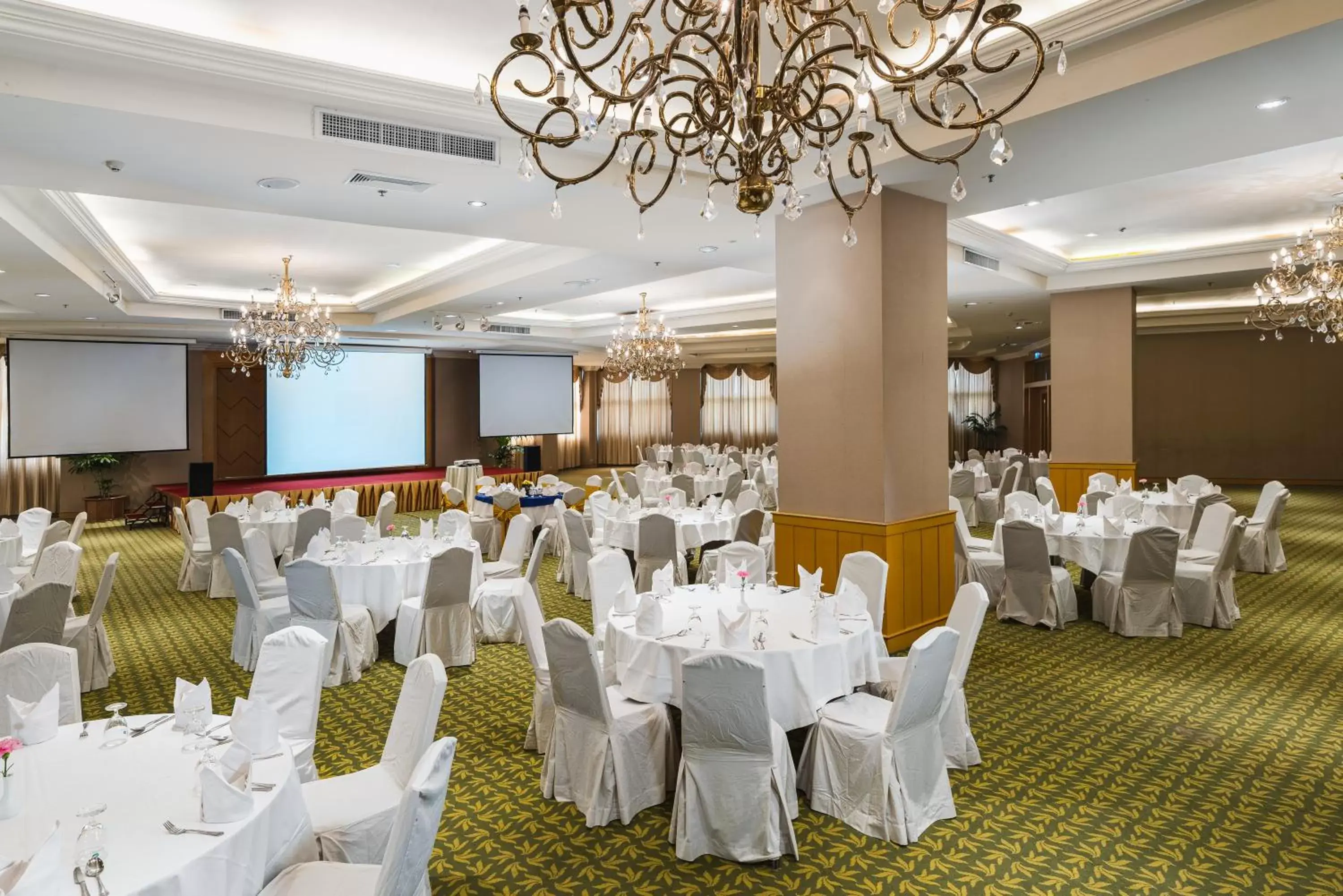 Banquet Facilities in Jomtien Palm Beach Hotel and Resort - SHA Extra Plus