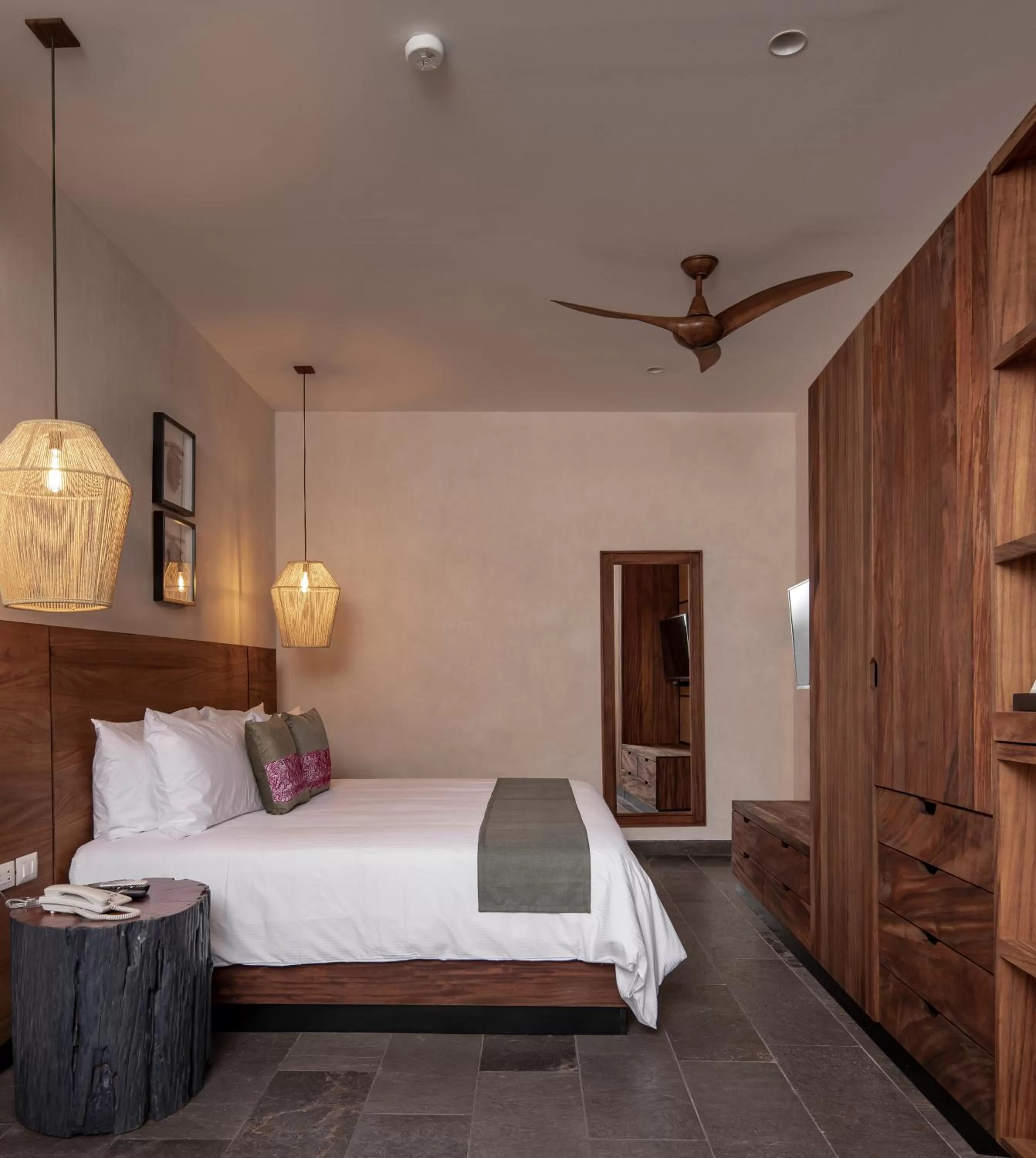 Photo of the whole room, Bed in Künük Hotel Boutique