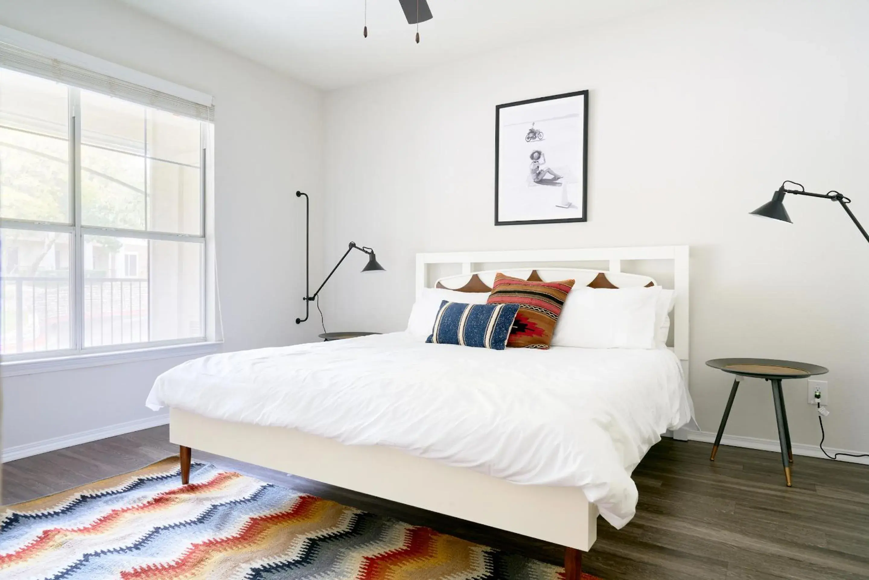 Bed in Sonder at South Congress