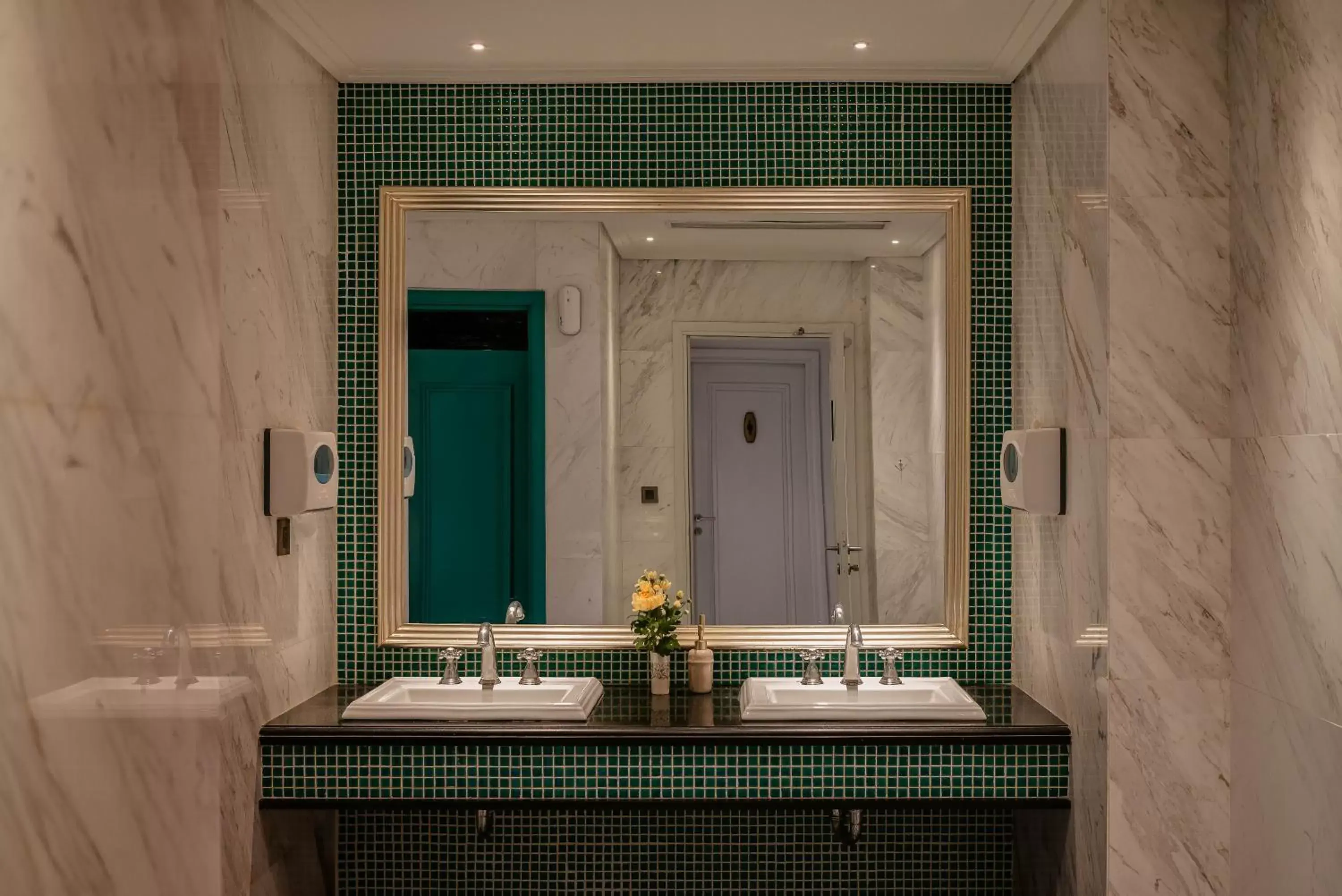 Bathroom in Le Jardin Hotel Haute Couture