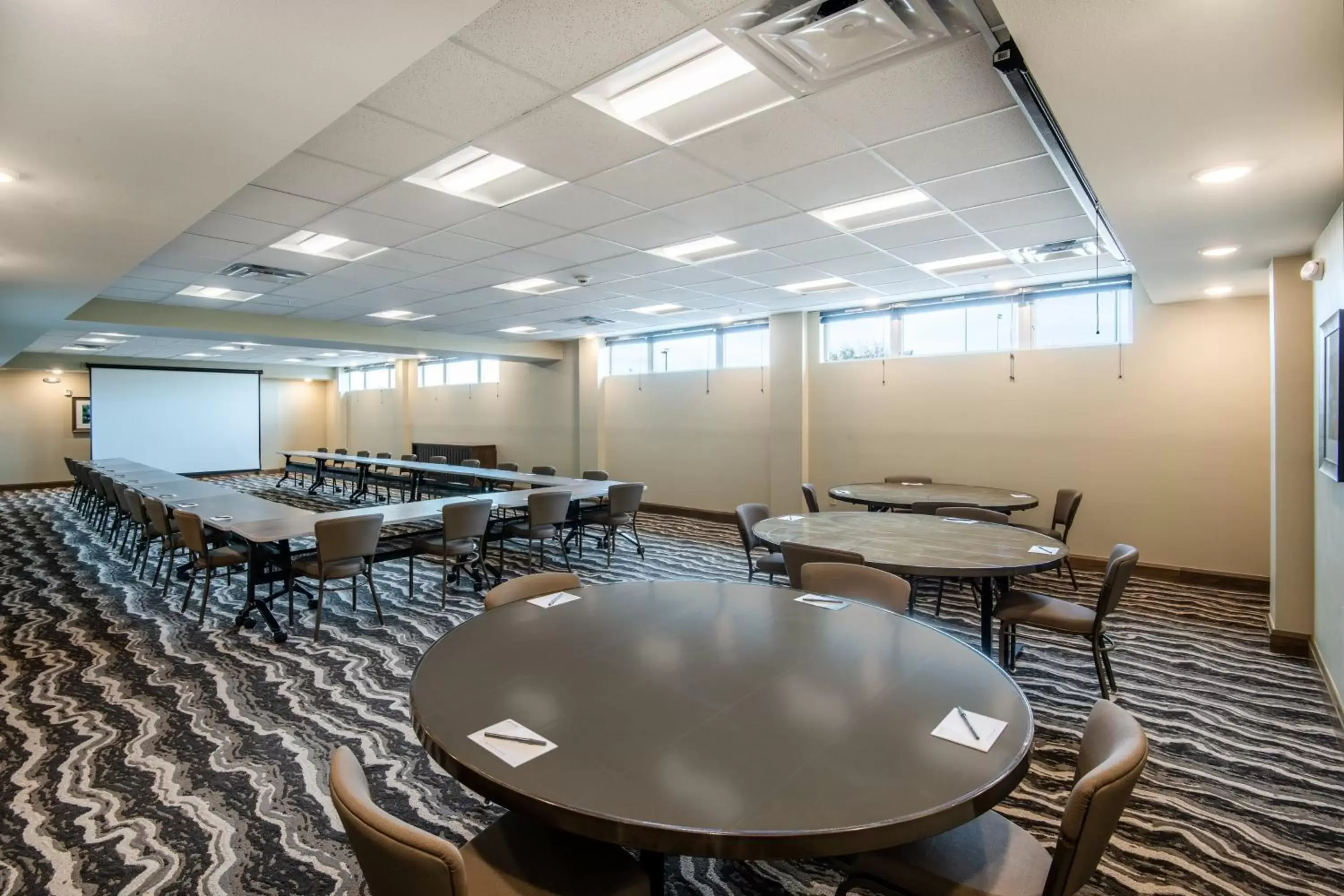 Meeting/conference room in Staybridge Suites - Scottsdale - Talking Stick, an IHG Hotel