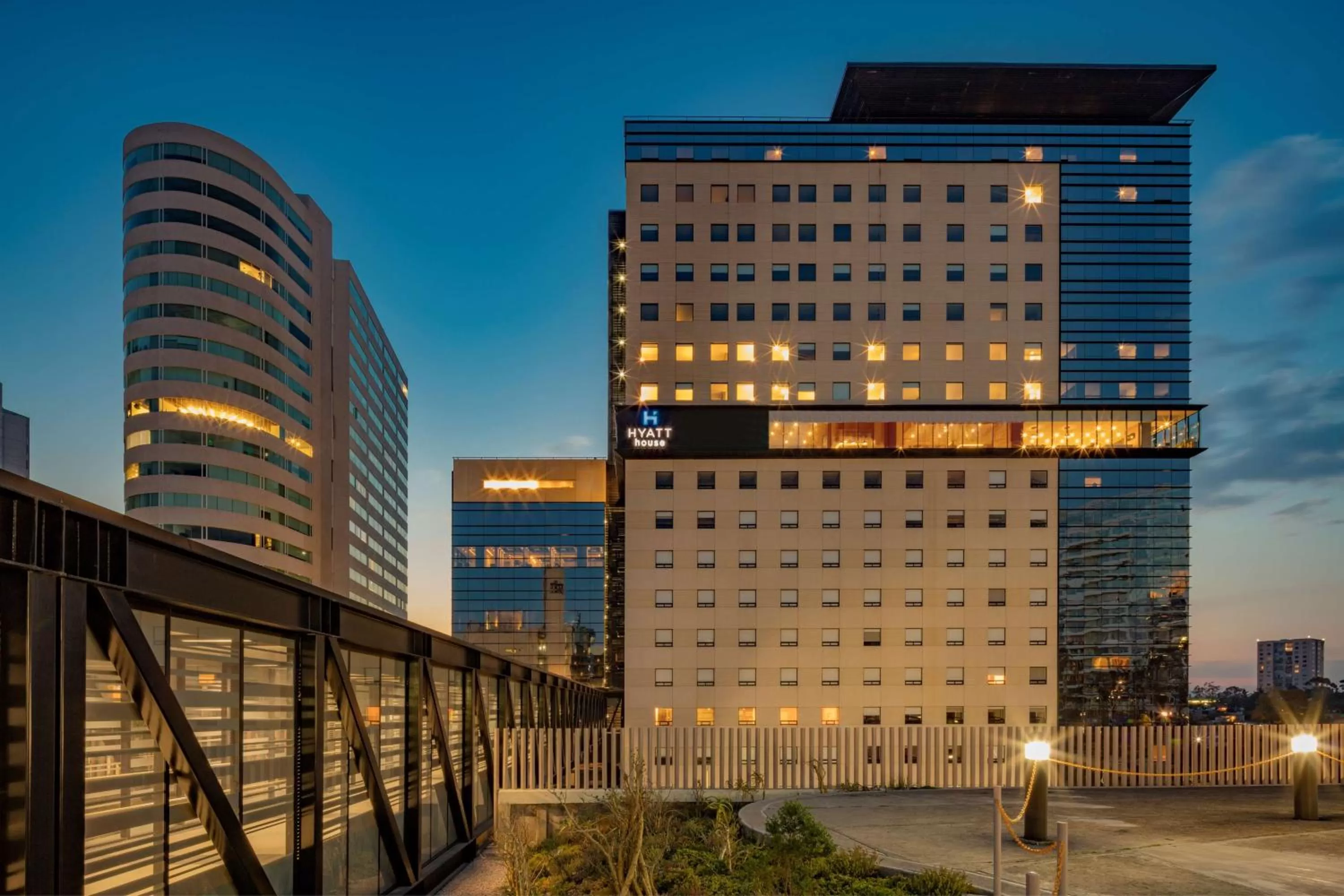 Property building in Hyatt House Mexico City Santa Fe