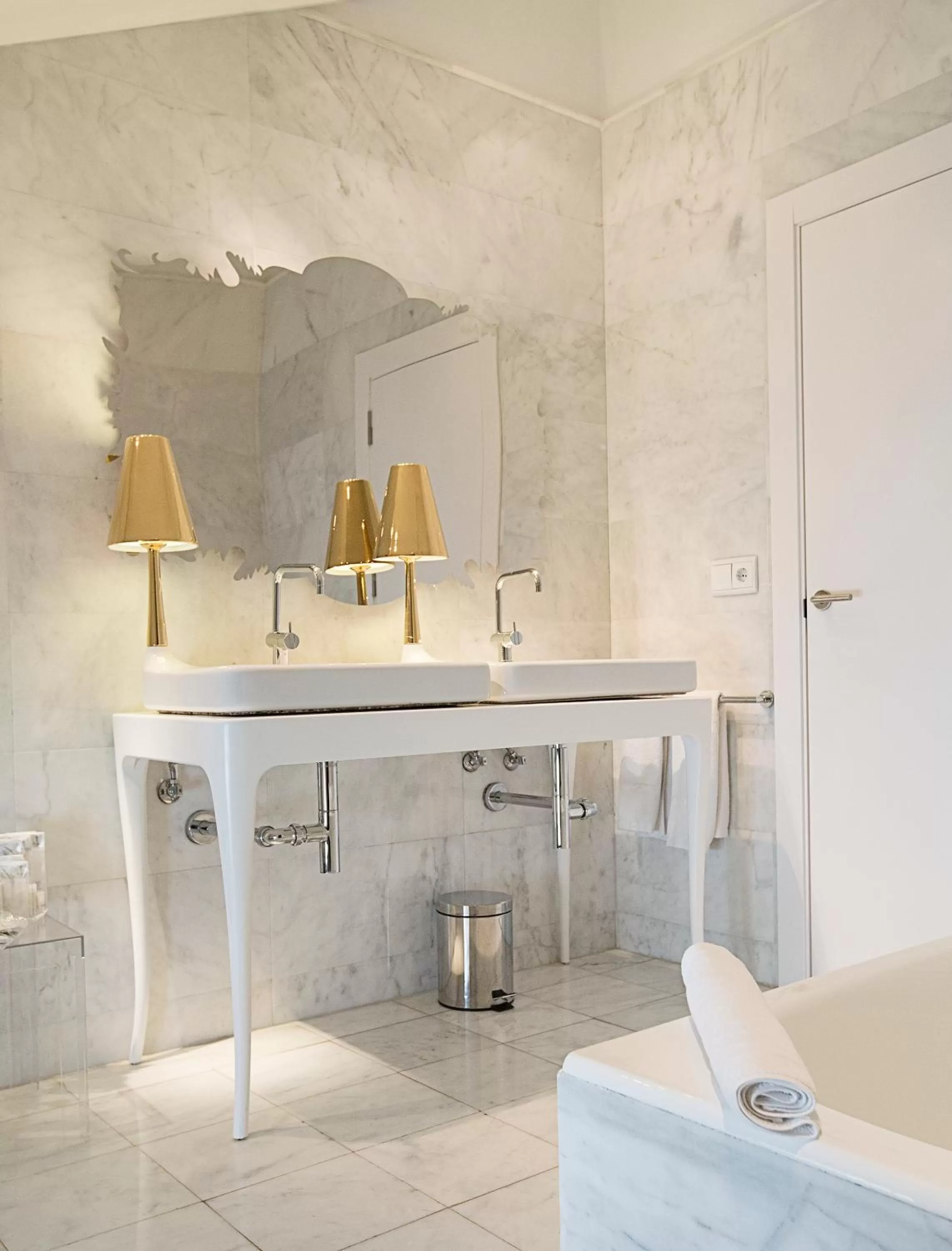 Bathroom in Hospes Palacio de los Patos, a Member of Design Hotels