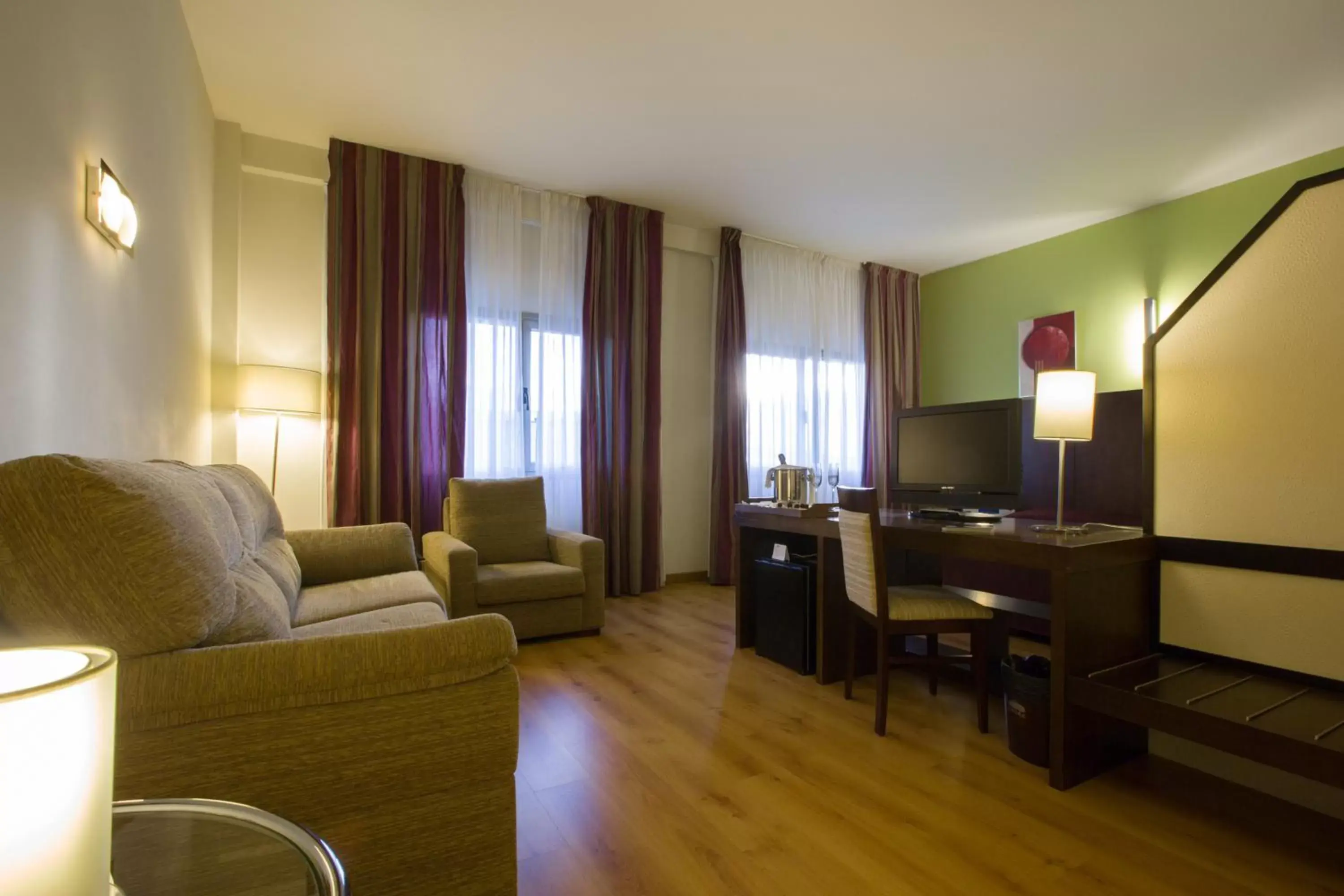 Photo of the whole room, Seating Area in Hotel La Boroña
