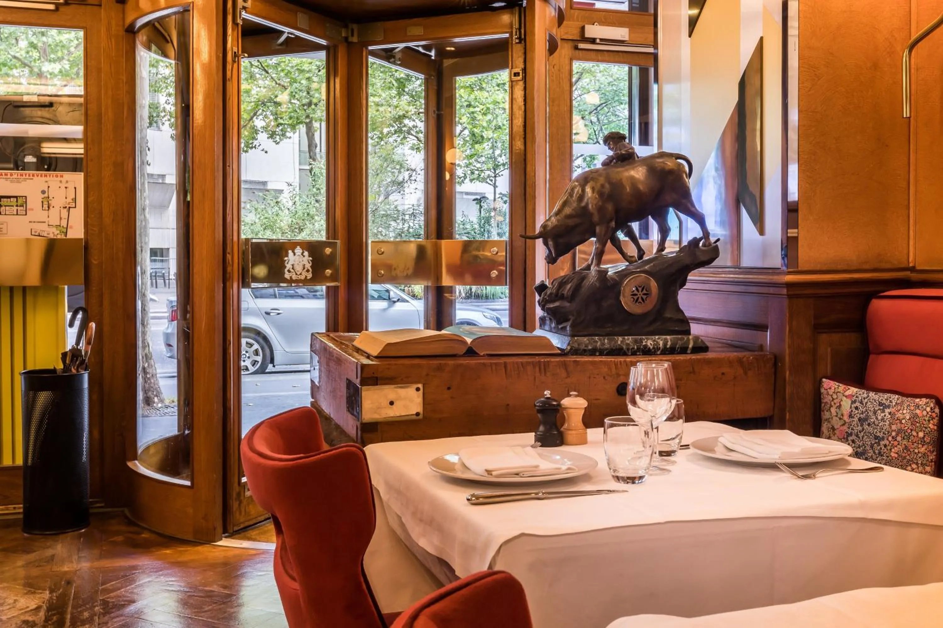 Restaurant/places to eat in Hotel Restaurant Au Boeuf Couronné