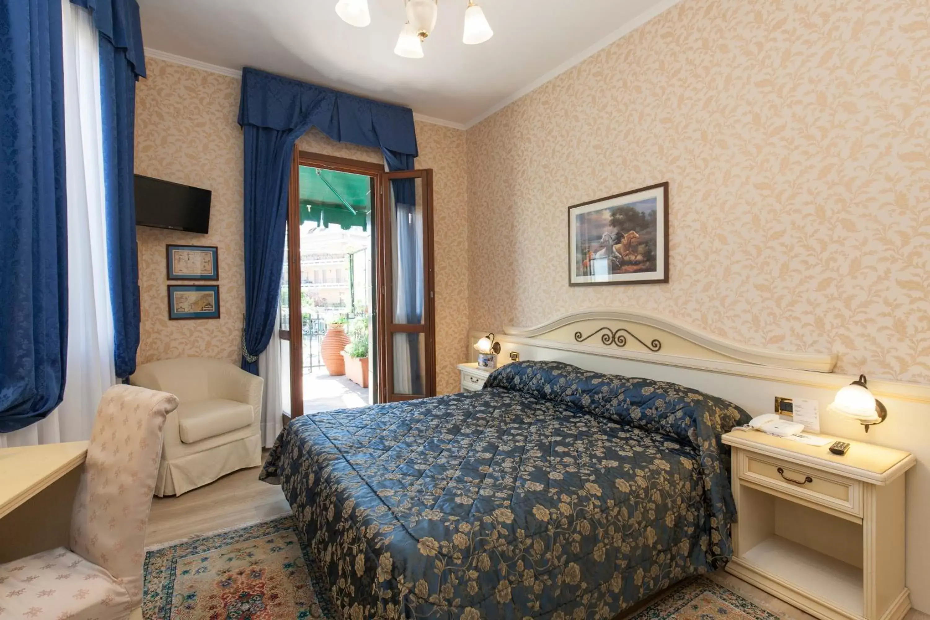Bedroom, Bed in Hotel Riviera Venezia Lido