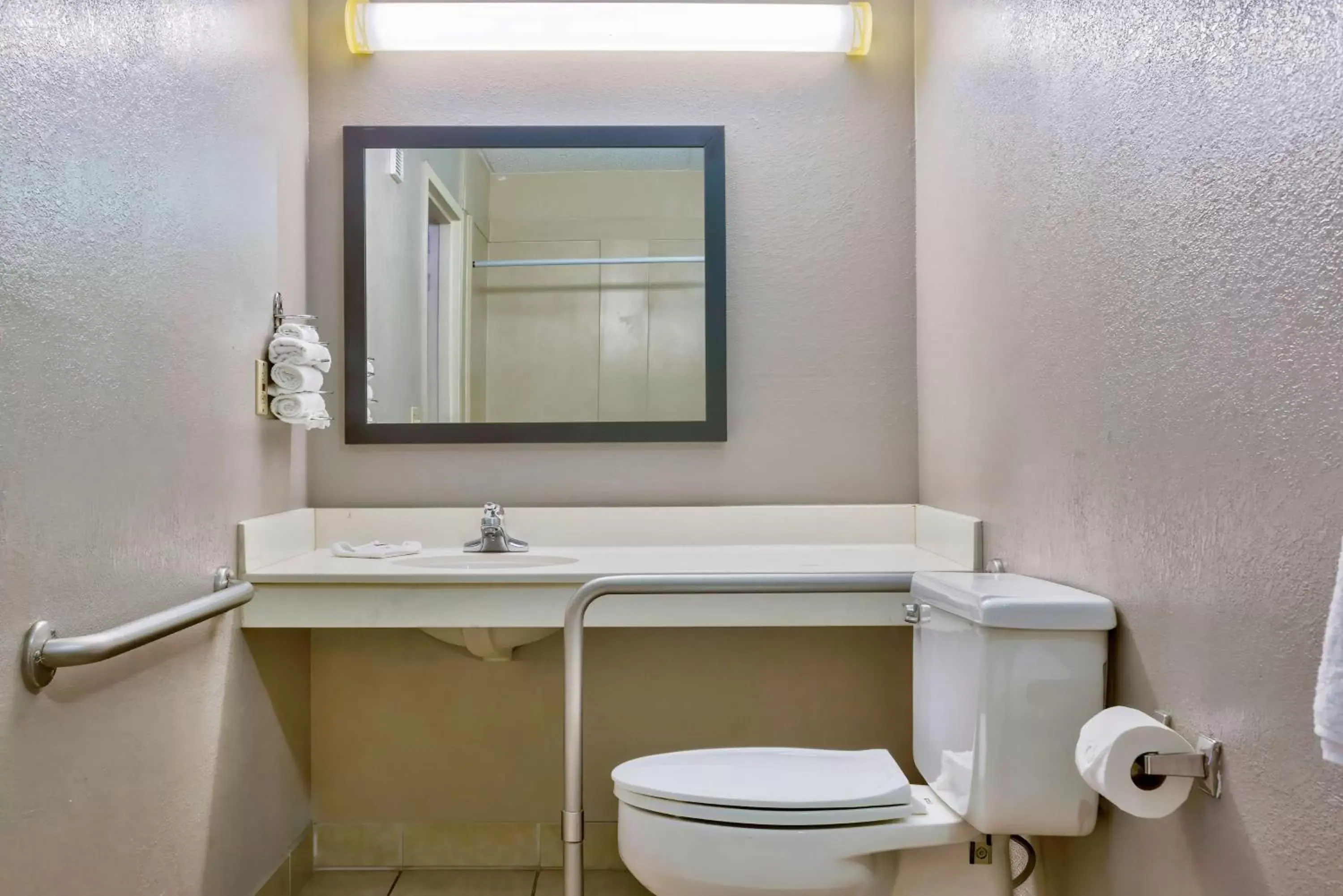Bathroom in Motel 6 Morgantown
