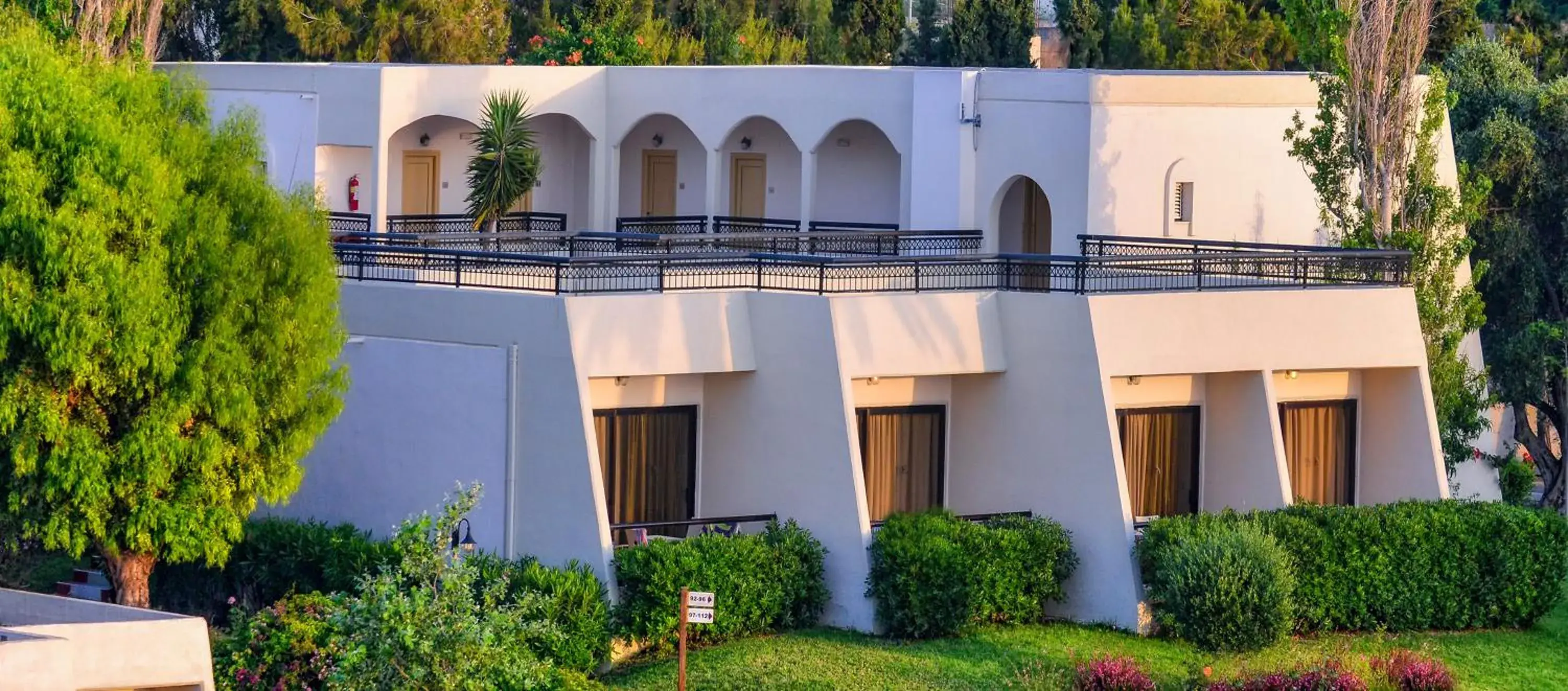 Property building in Sol Cosmopolitan Rhodes Property building in Sol Cosmopolitan Rhodes