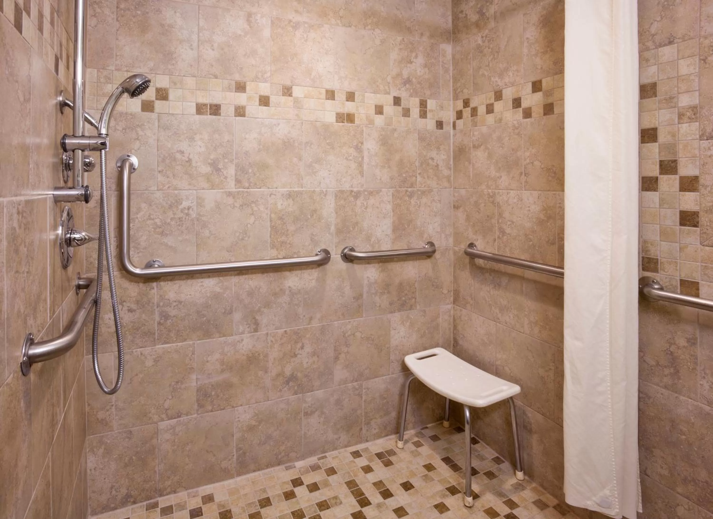 Shower in Fargo Inn and Suites