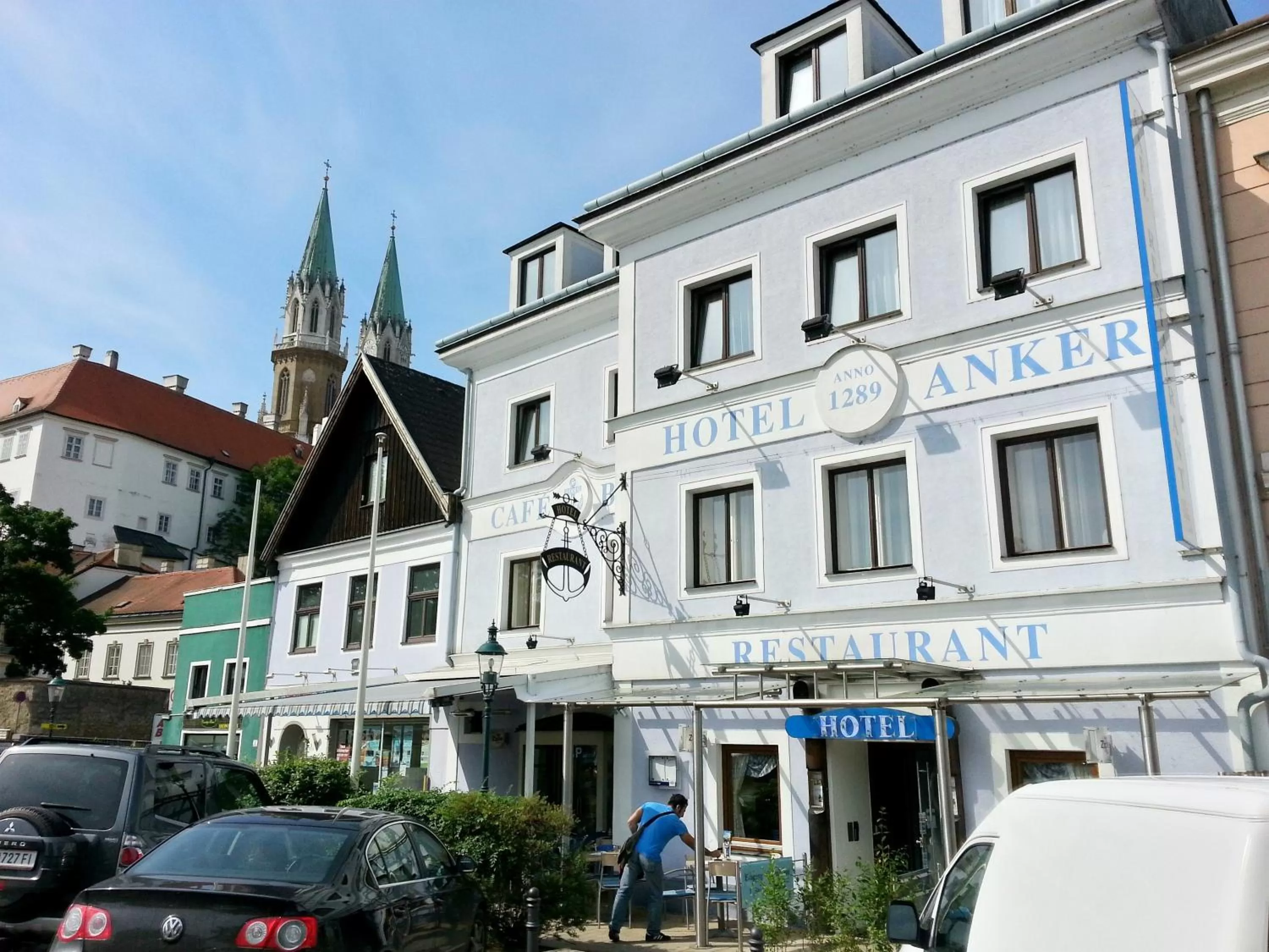 Property building in Hotel Anker