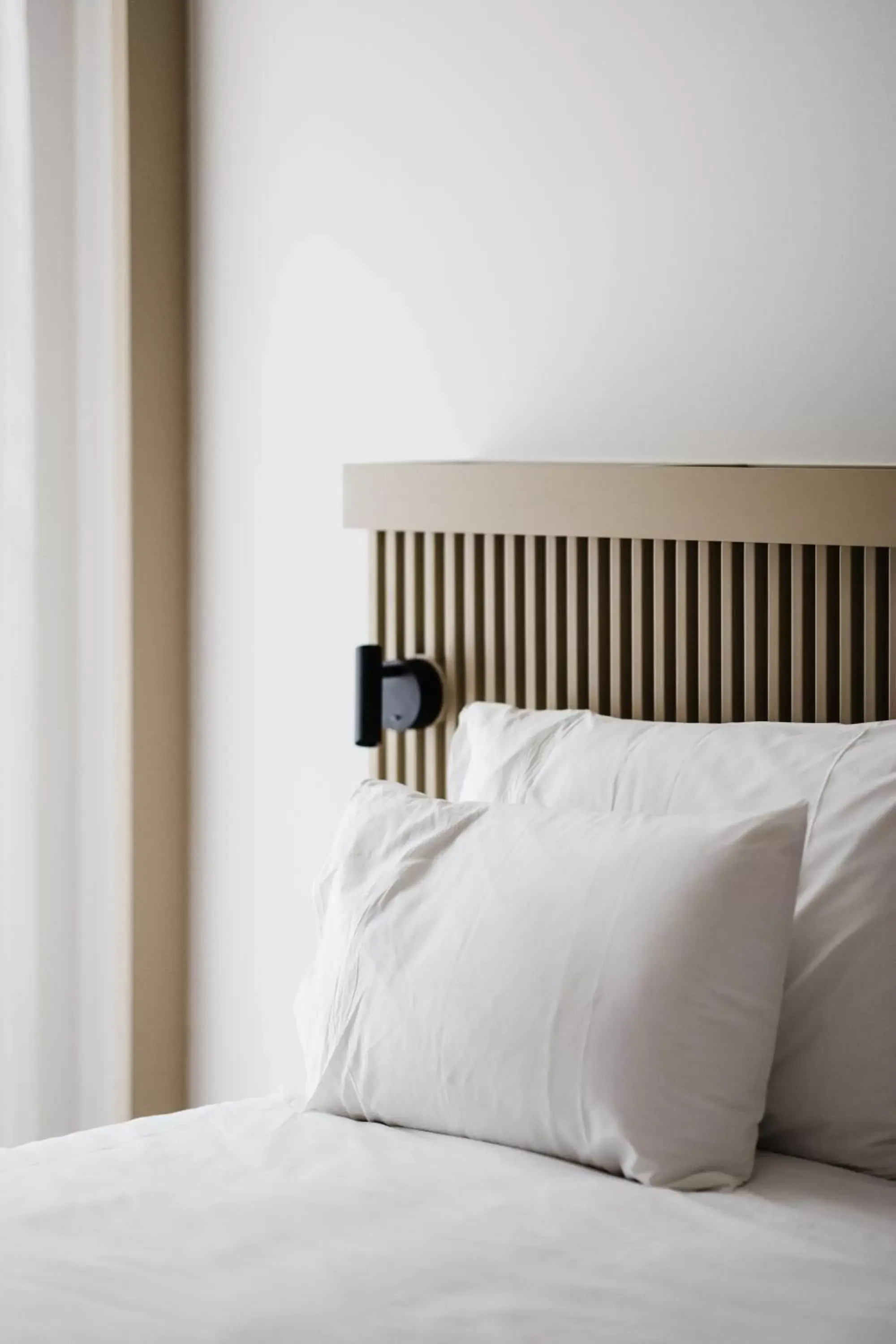 Decorative detail, Bed in Memmo Baleeira - Design Hotels