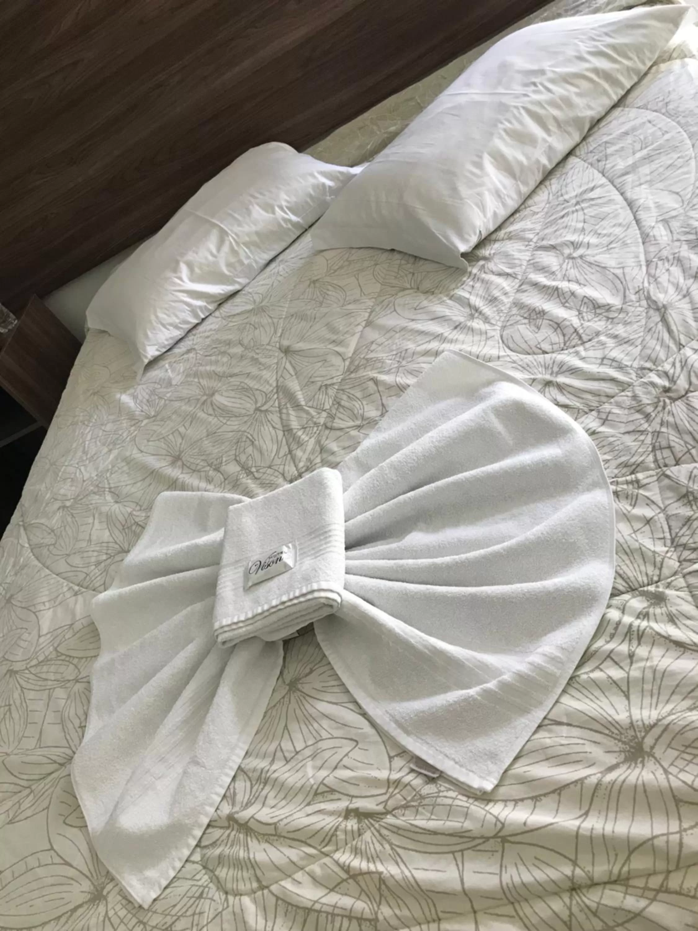 Bedroom, Bed in Hotel Vison