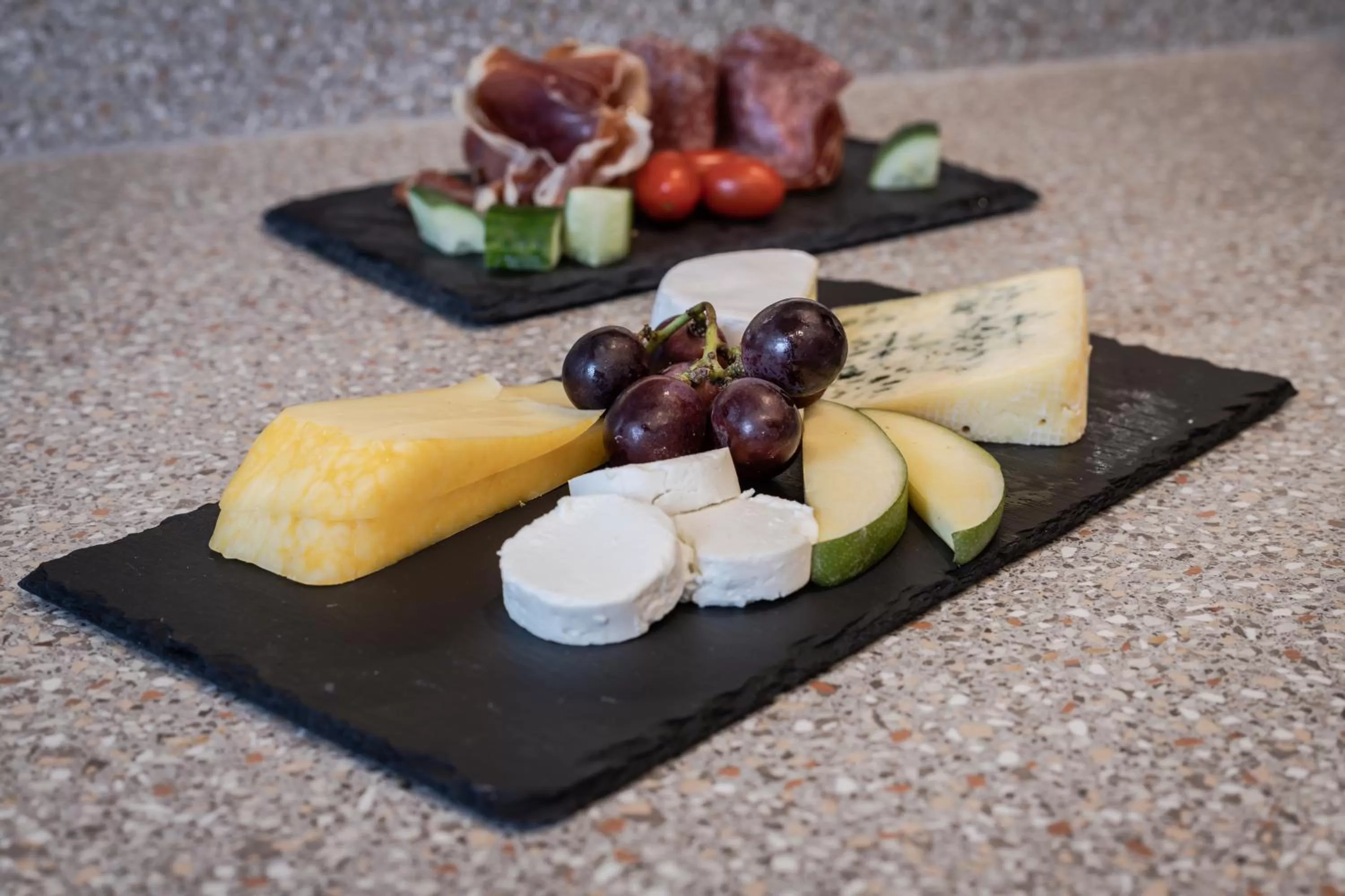 Restaurant/places to eat in Hotel Central Park