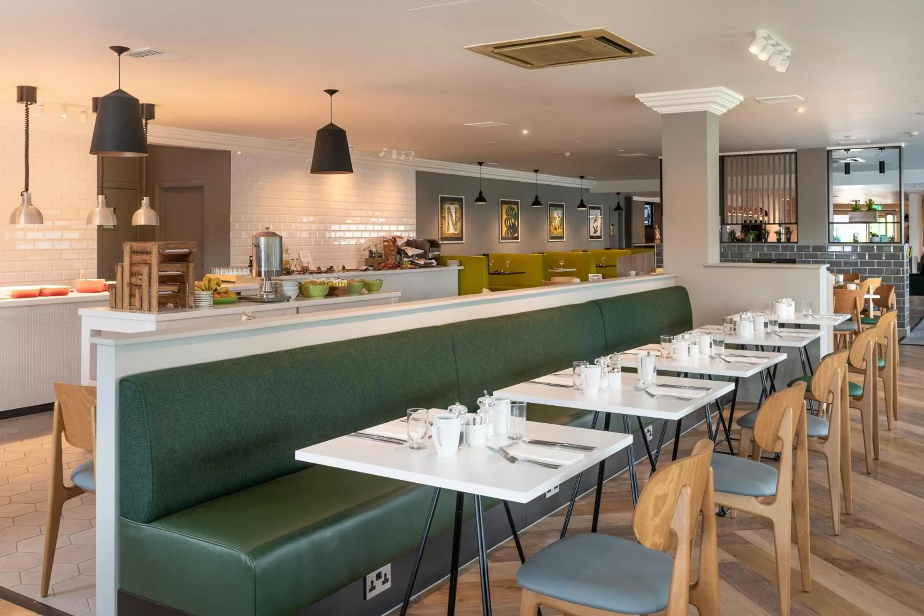 Breakfast, Restaurant/Places to Eat in Holiday Inn Norwich, Ipswich Road, an IHG Hotel