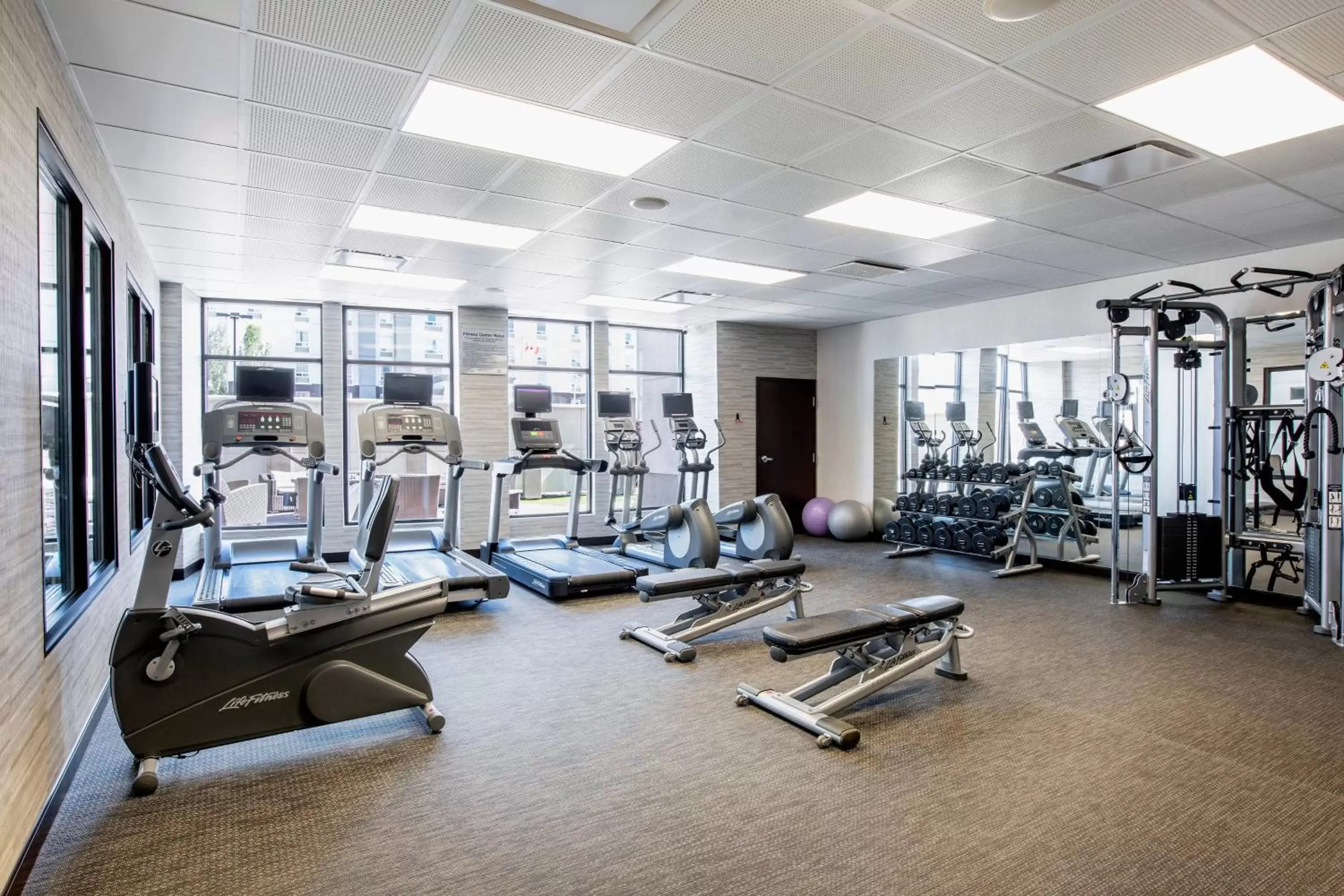 Fitness centre/facilities, Fitness Center/Facilities in Courtyard by Marriott Edmonton West