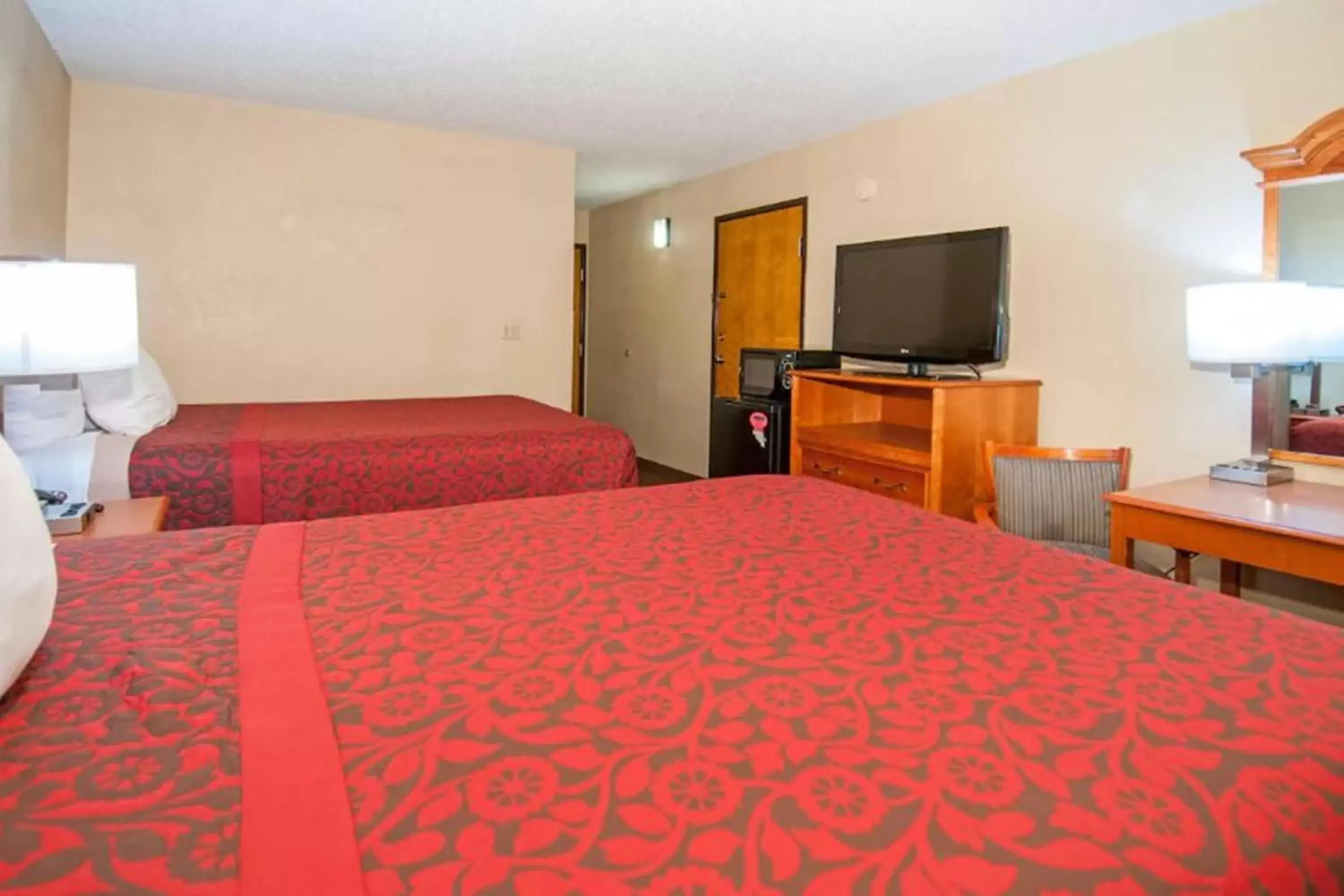 Bed in Days Inn by Wyndham Pauls Valley Bed in Days Inn by Wyndham Pauls Valley