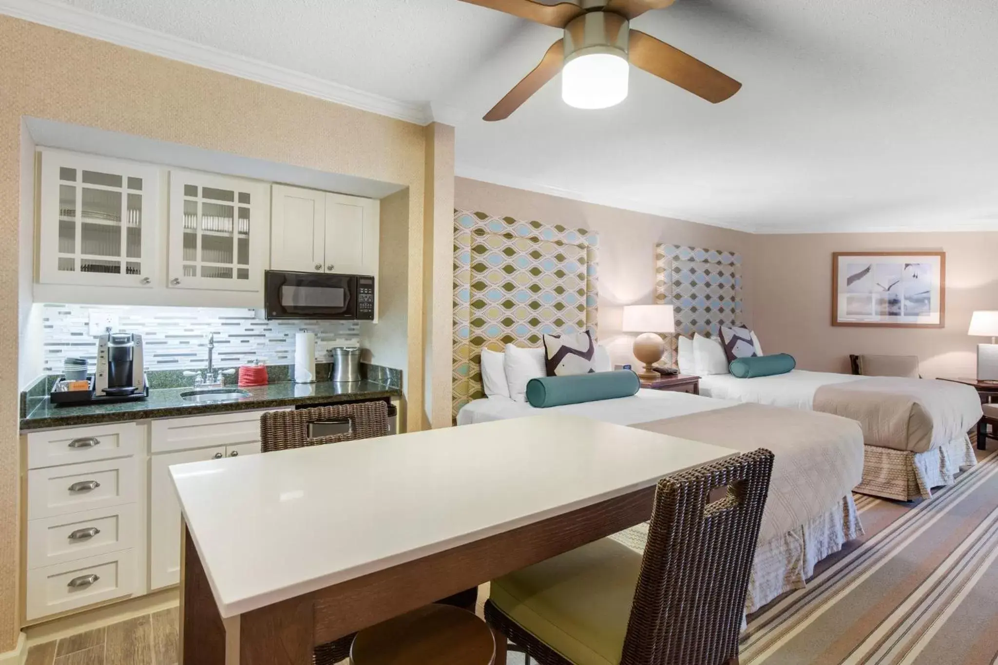 Photo of the whole room, Kitchen/Kitchenette in Omni Hilton Head Oceanfront Resort