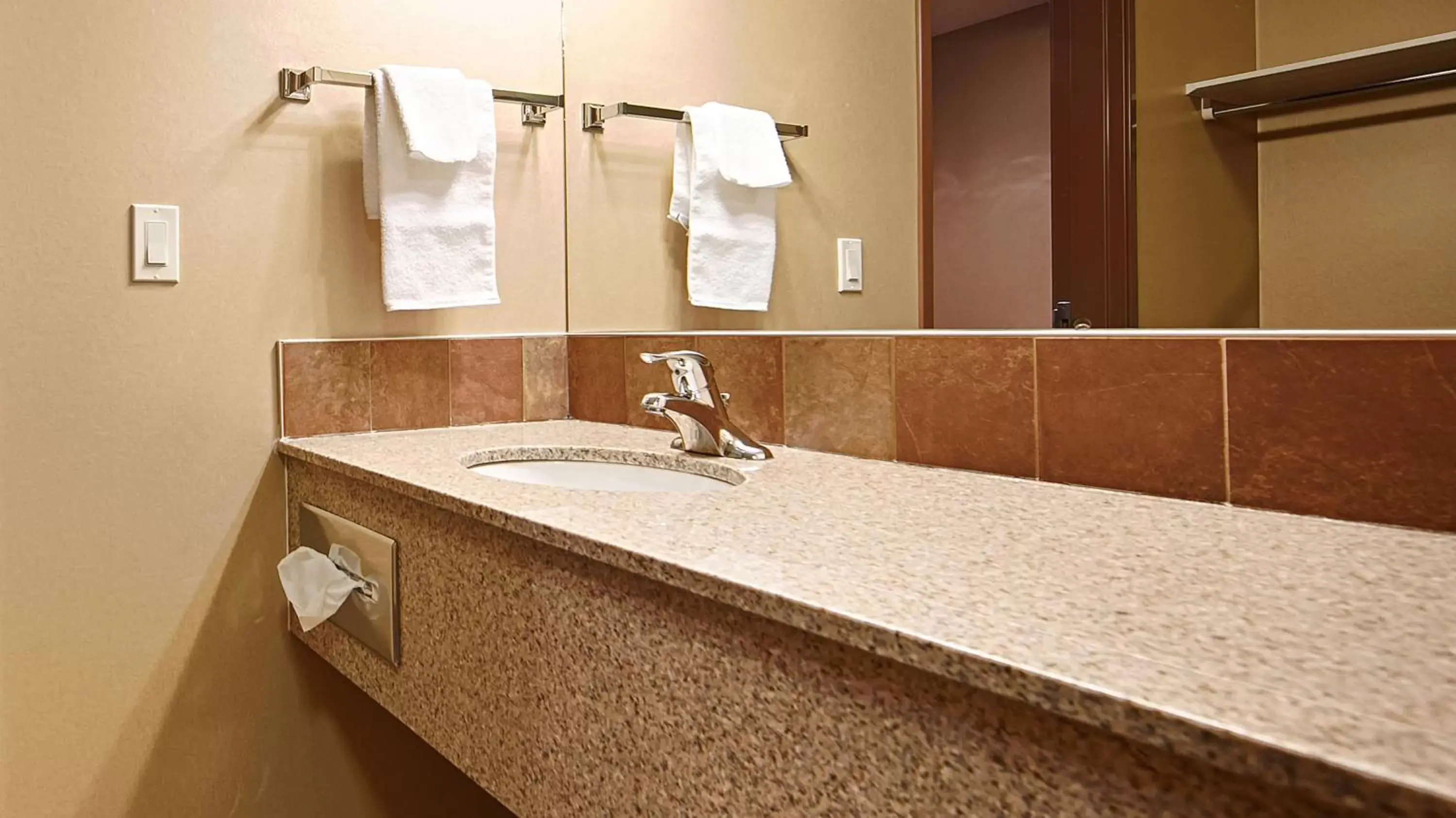 Bathroom in Best Western Diamond Inn