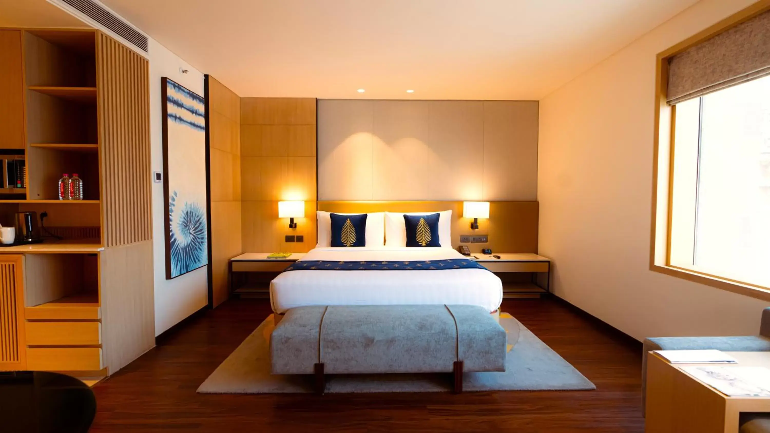 Bedroom, Bed in Courtyard by Marriott Vadodara