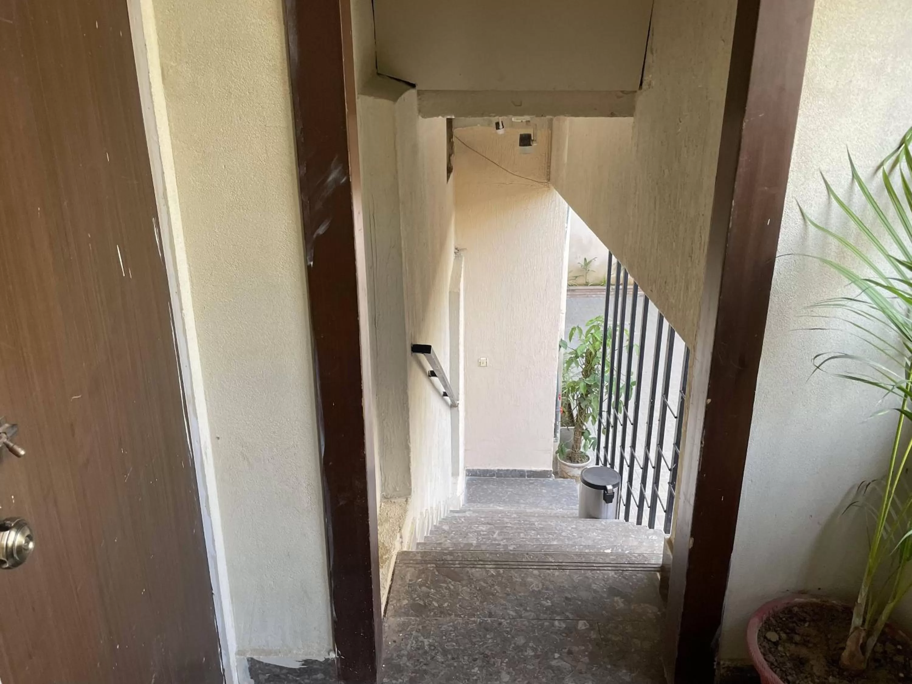 Facade/entrance in Hamsun Shahrah-e-Faisal