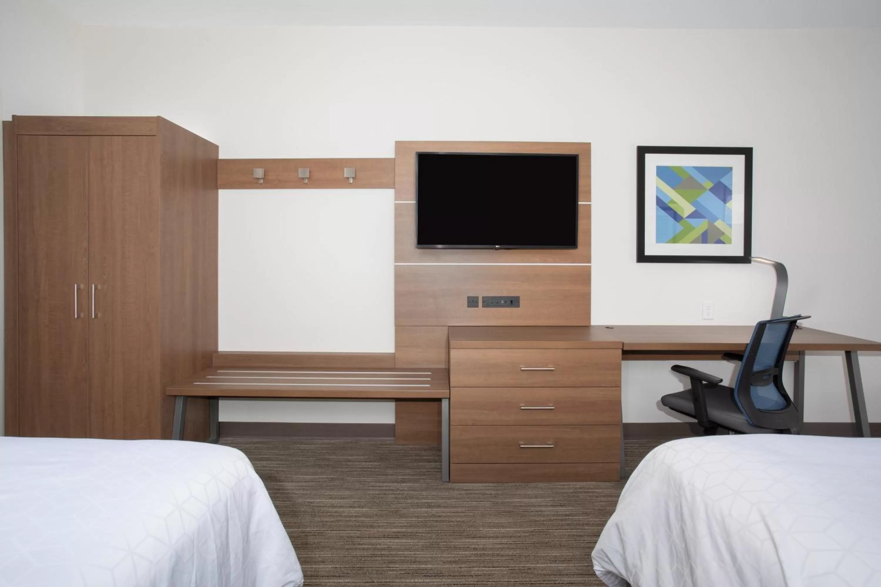 Photo of the whole room, Bed in Holiday Inn Express & Suites - Goodland I-70 by IHG