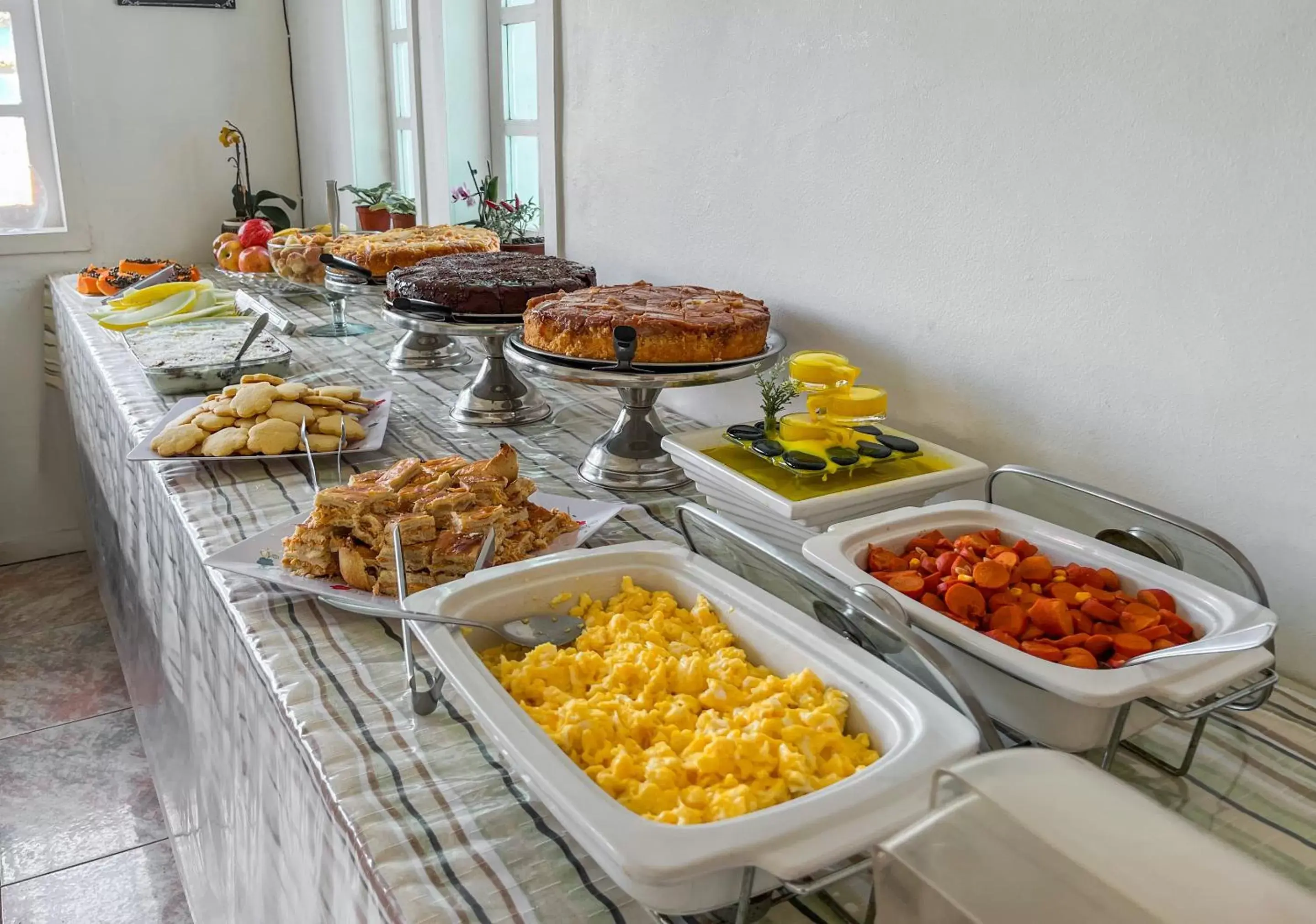 Buffet breakfast, Food in Pousada Paraíso do Atlântico