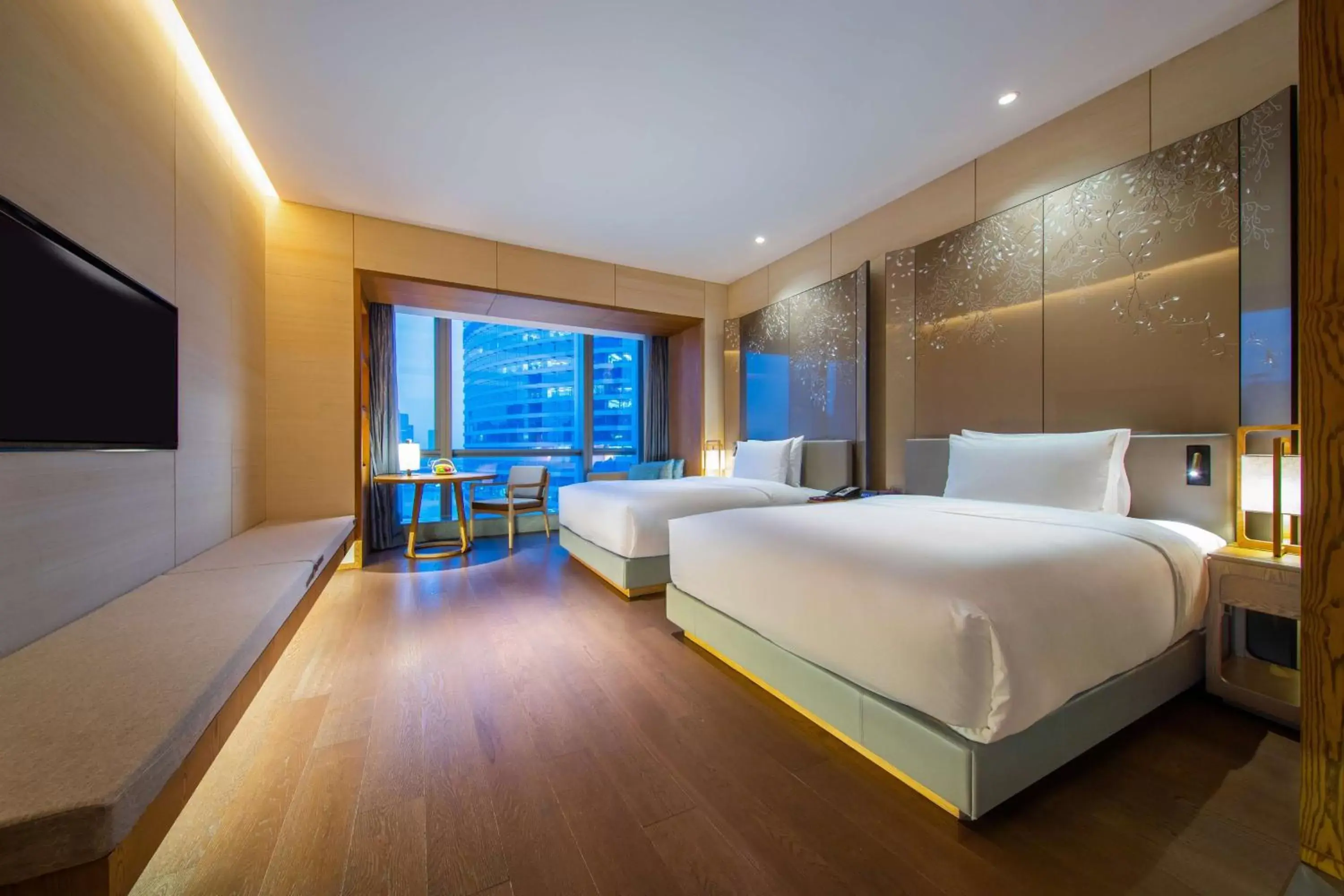 Bed in Conrad Guangzhou - Free shuttle between hotel and Exhibition Center during Canton Fair & Exhibitor registration Counter