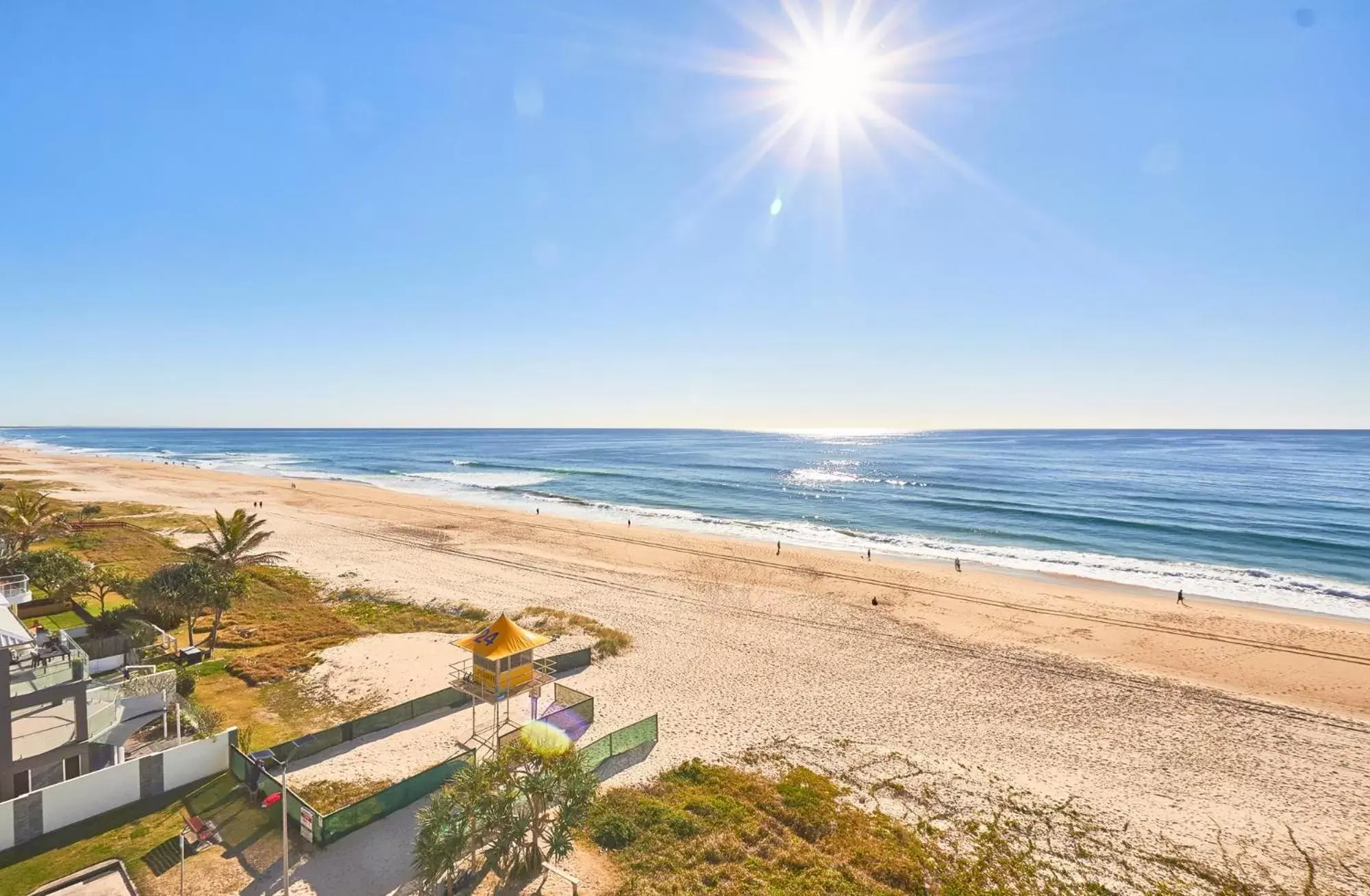 Beach in Albatross North Apartments