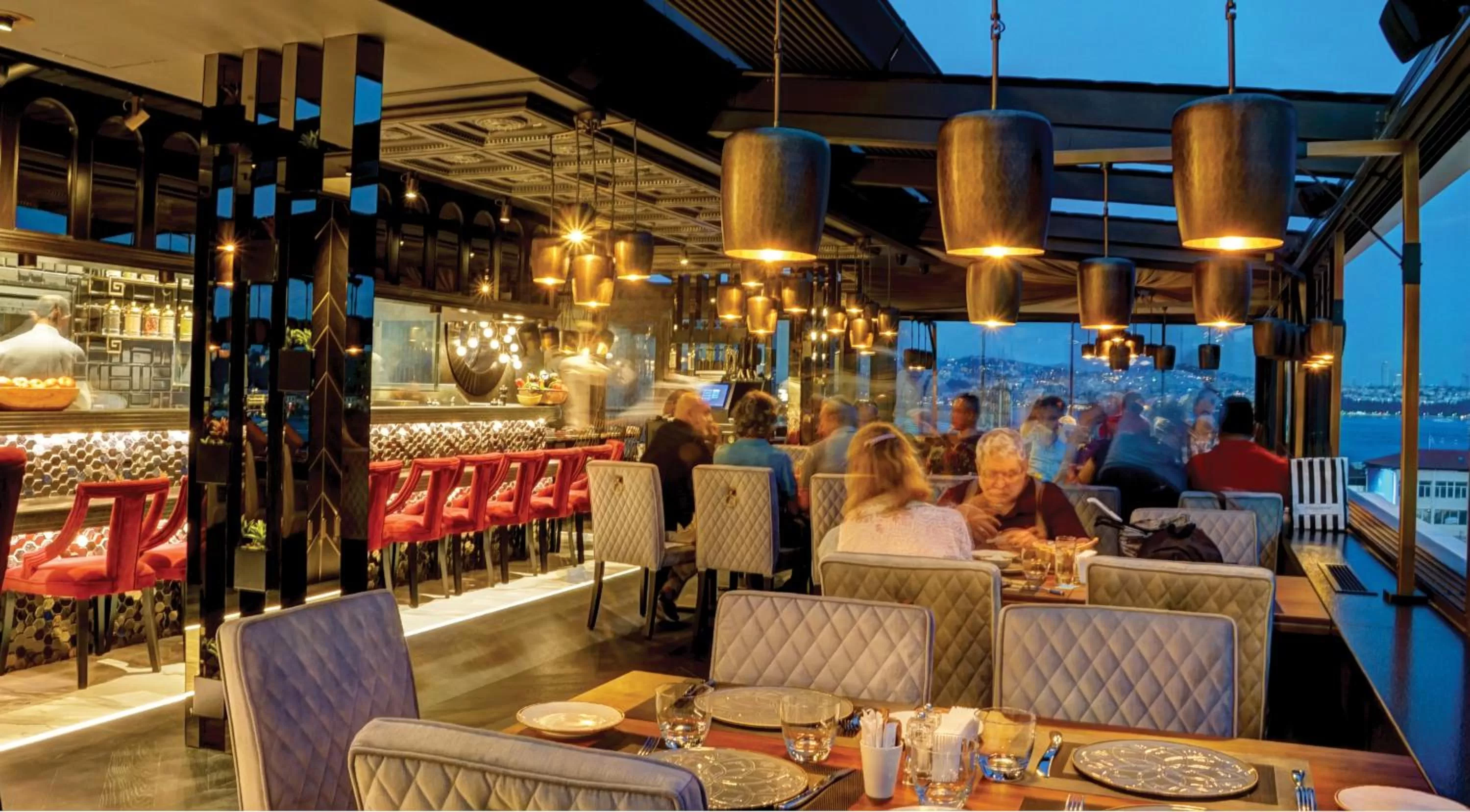 Restaurant/places to eat in Hotel Momento Golden Horn