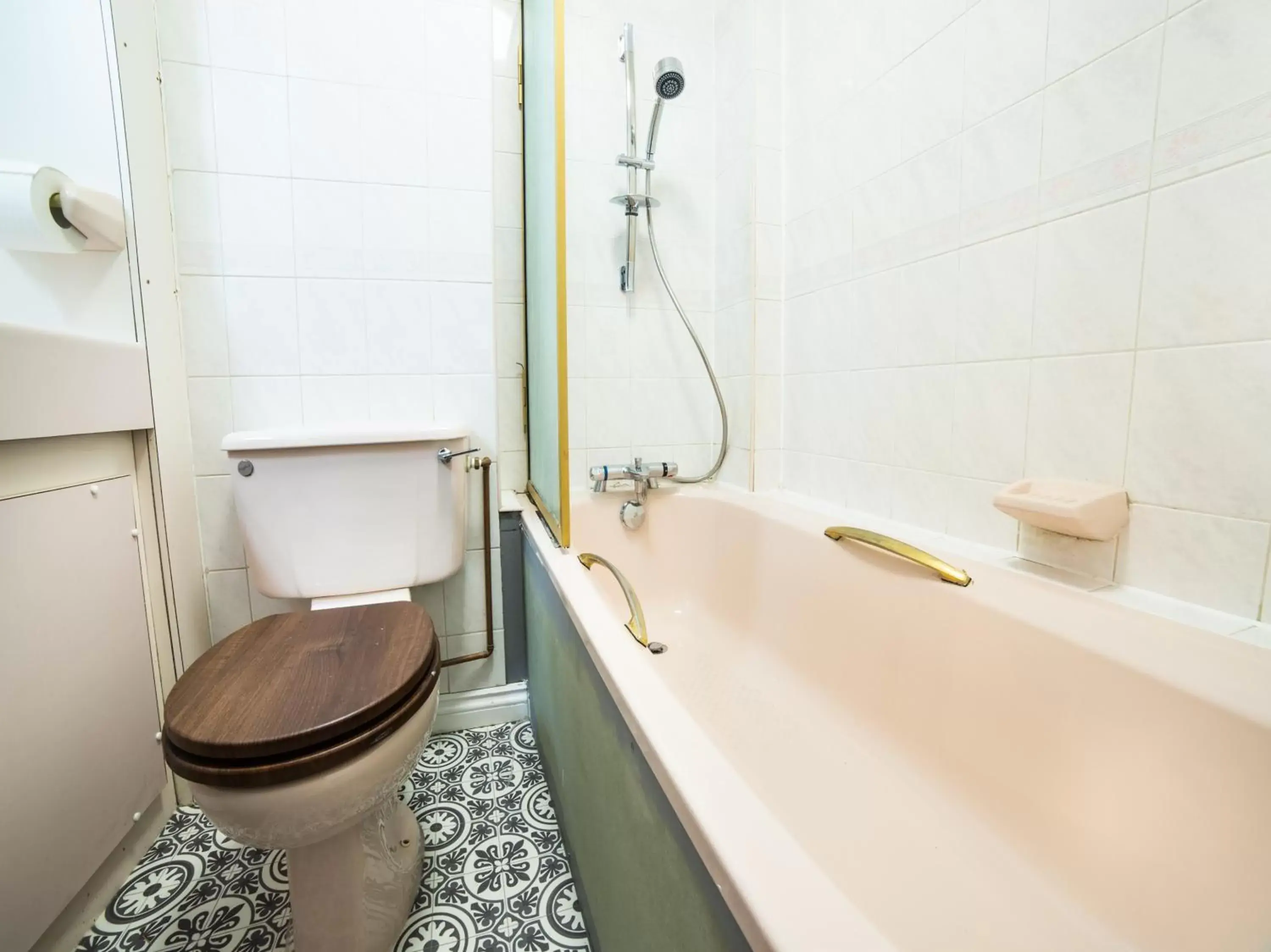 Bathroom in Churchill's Hotel