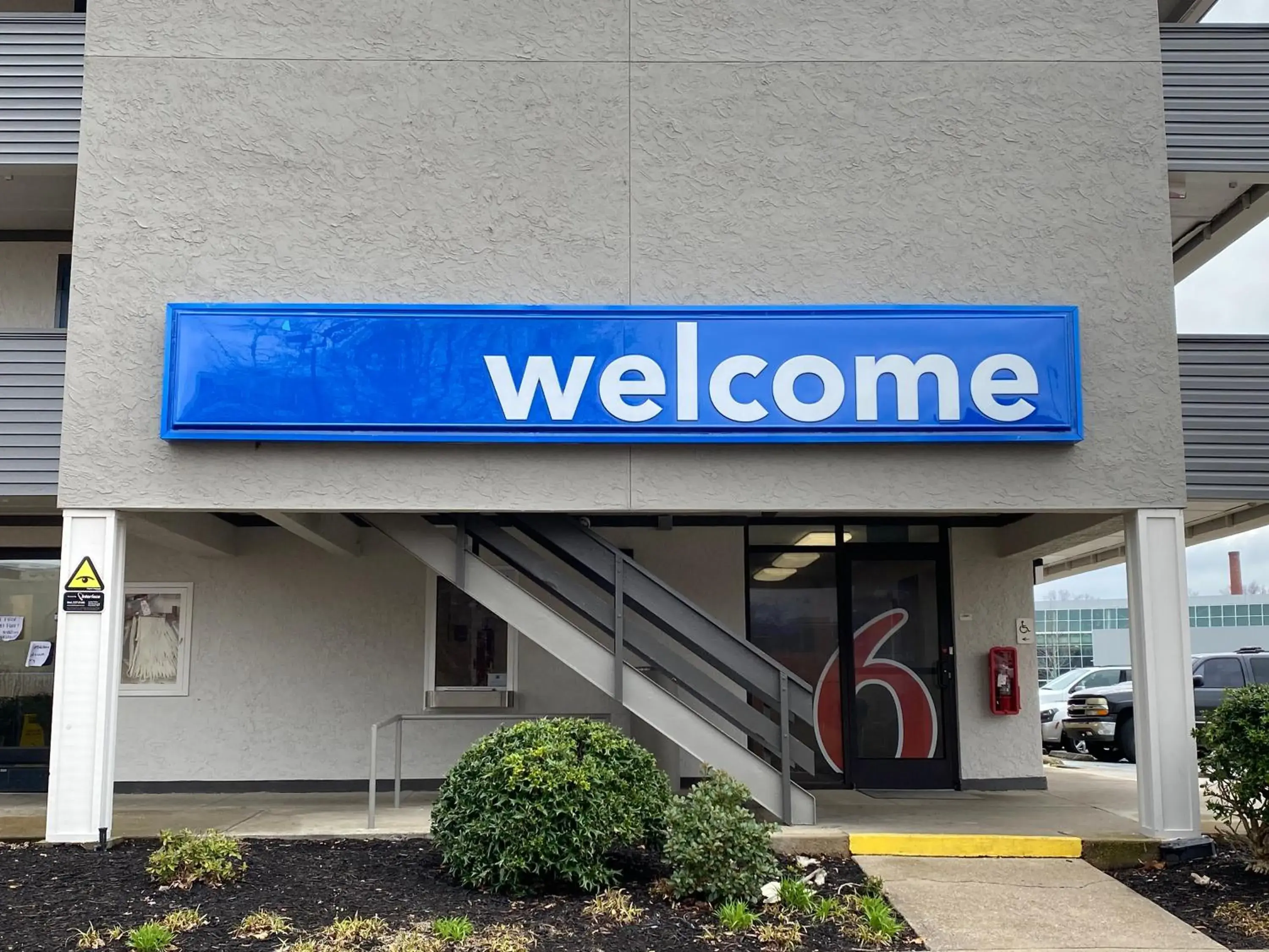 Logo/Certificate/Sign in Motel 6-Memphis, TN - Downtown