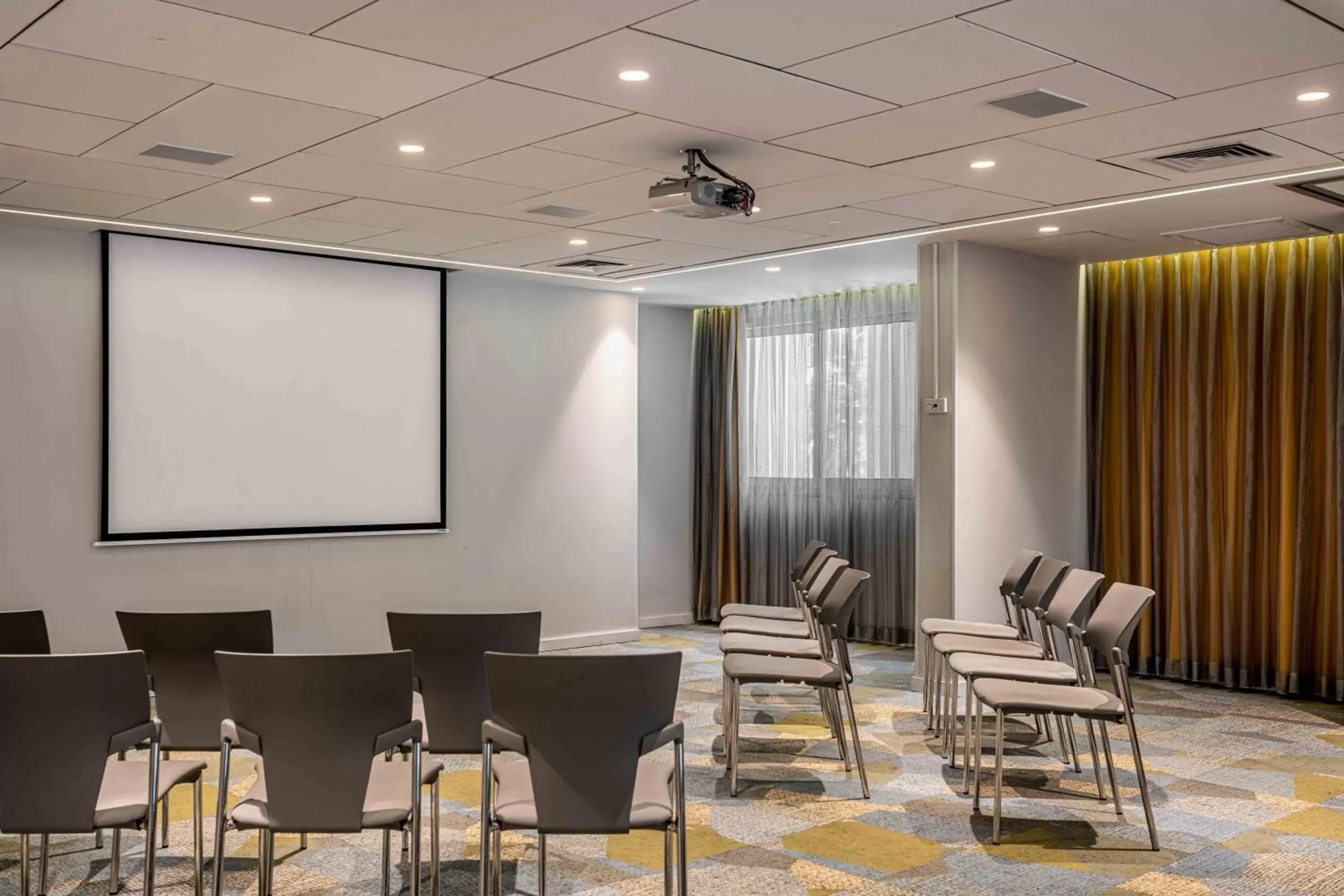 Meeting/conference room, Business Area/Conference Room in Prima City Hotel