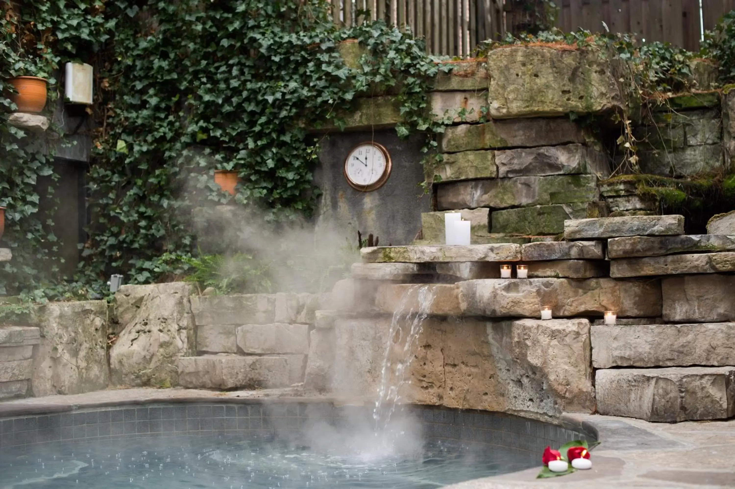 Swimming Pool in Pillar and Post Inn & Spa