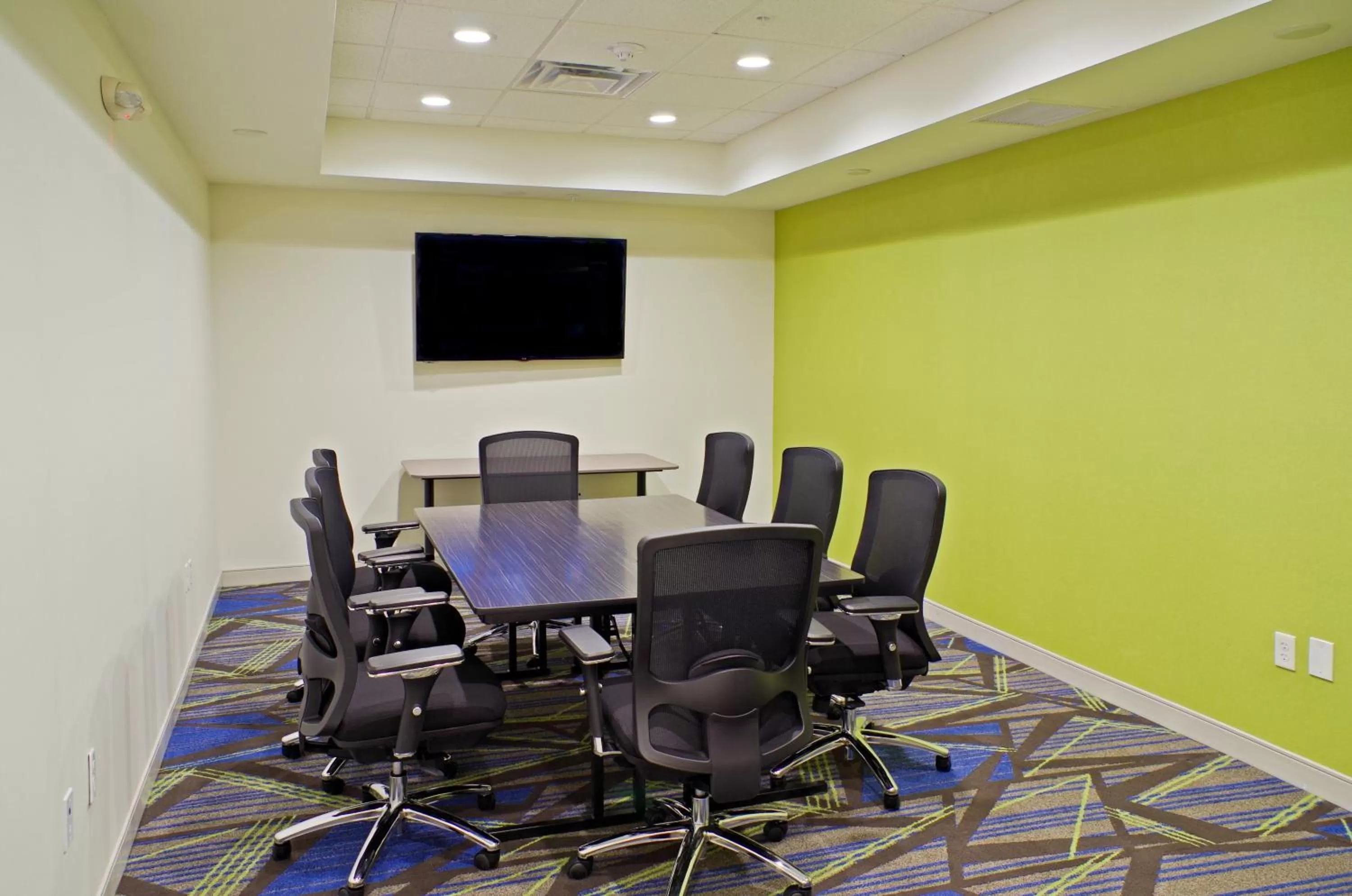 Meeting/conference room in Holiday Inn Express & Suites - Phoenix North - Scottsdale by IHG