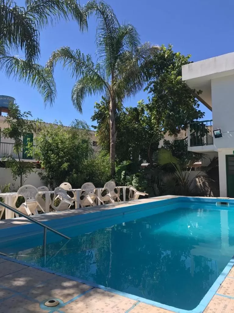 Swimming Pool in Hotel Kika