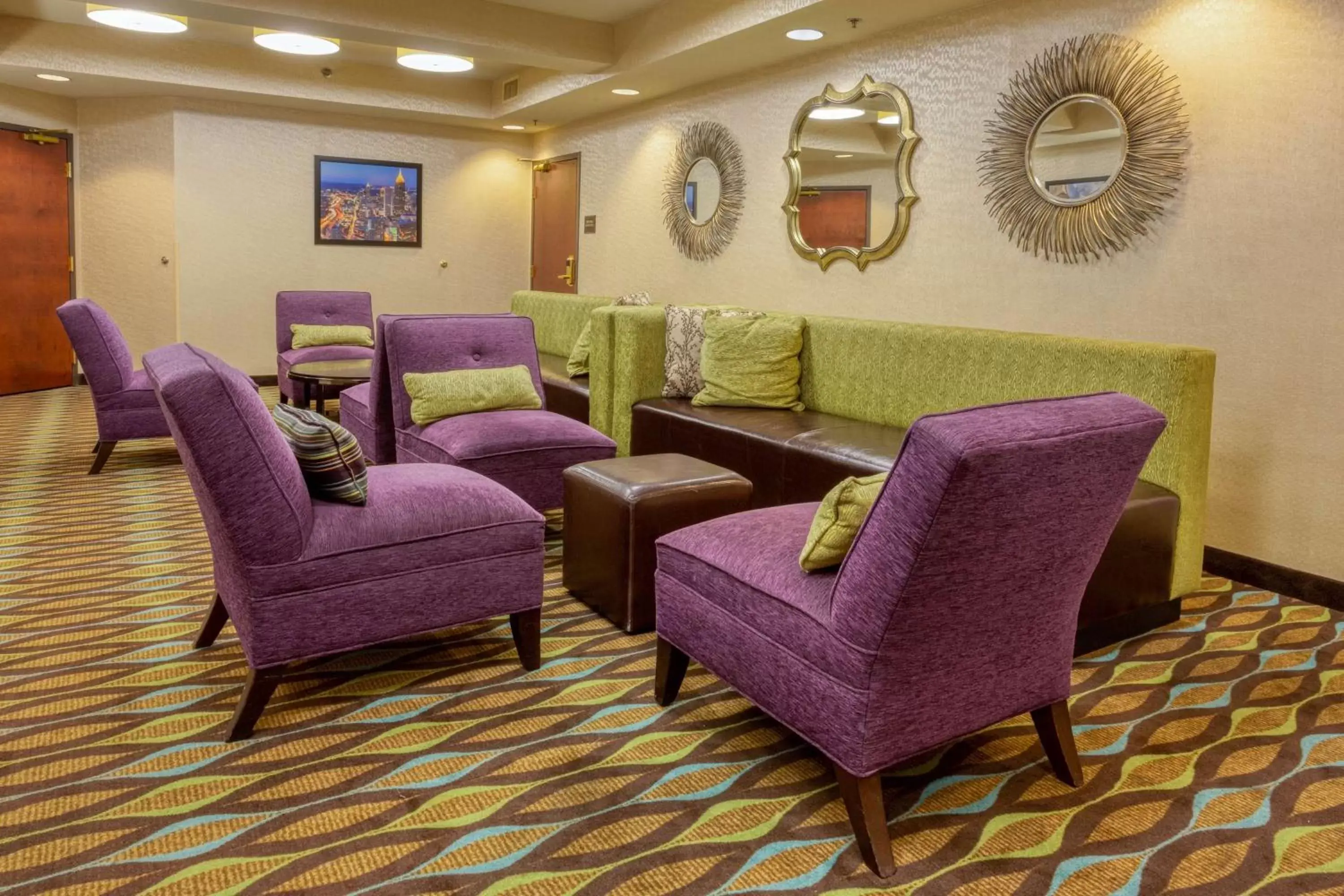 On site, Seating Area in Drury Inn & Suites Atlanta Morrow