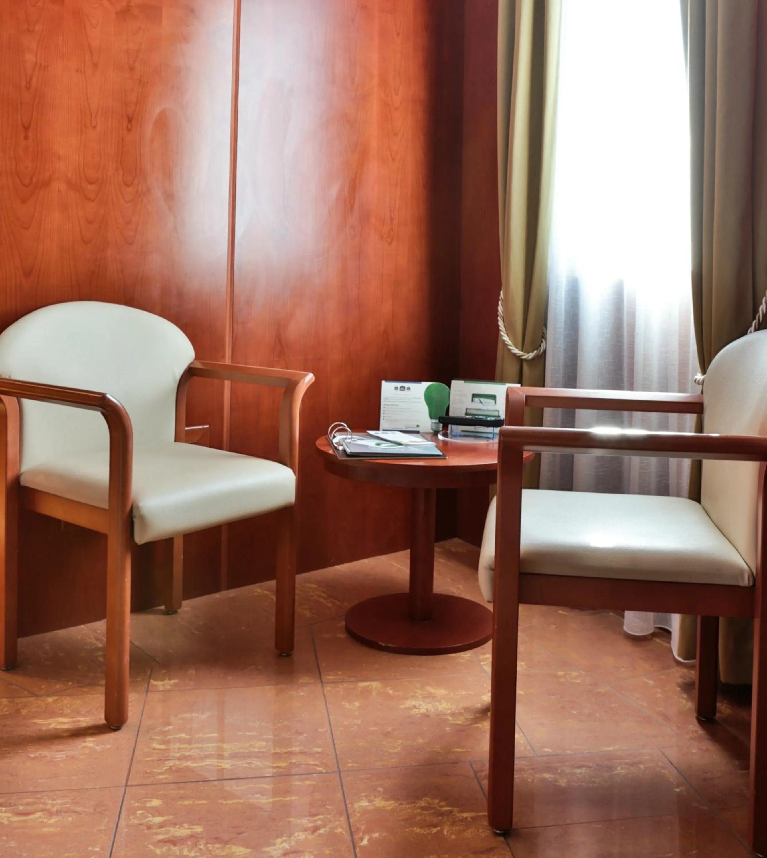 Photo of the whole room in Best Western Hotel Anthurium