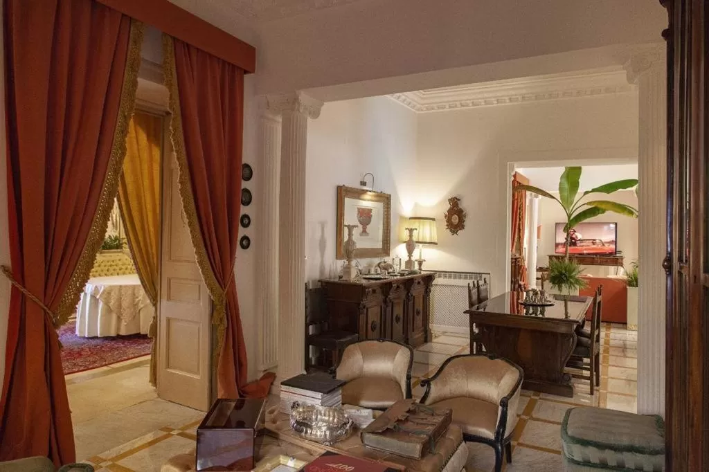 Seating Area in Palazzo Cherubini - Wellness e Spa