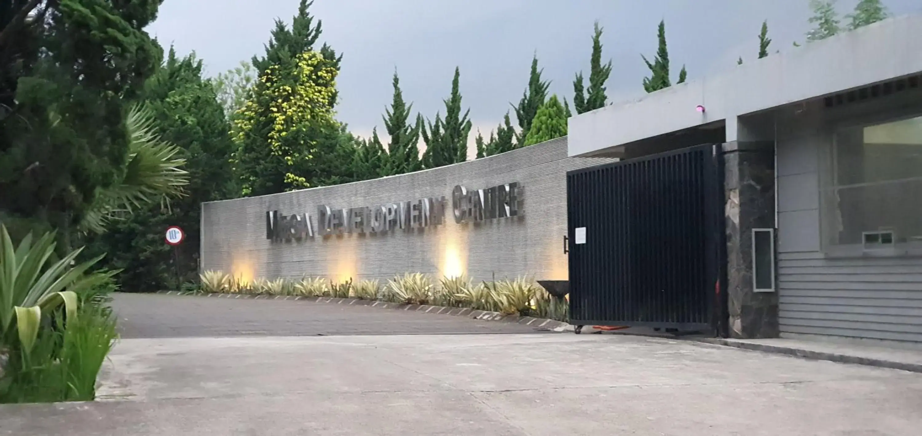 Property building in Nite & Day MDC Puncak - Gadog Property building in Nite & Day MDC Puncak - Gadog