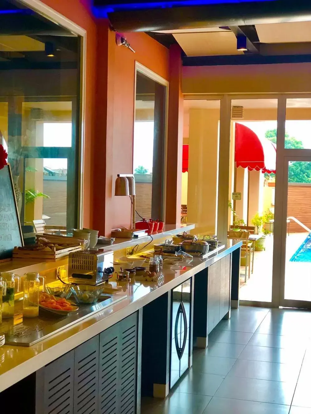 Breakfast in Home Suites Boutique Hotel