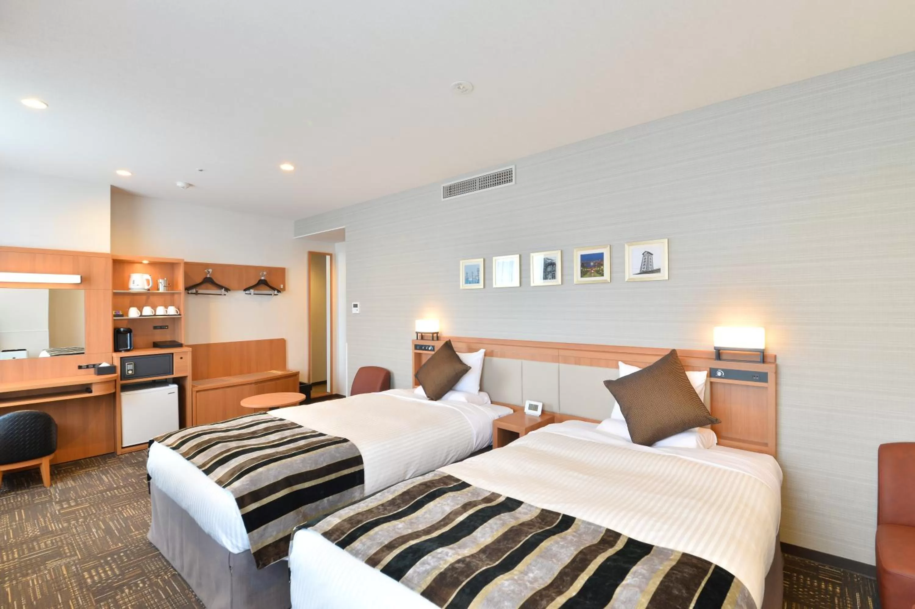 Photo of the whole room, Bed in Hakodate Kokusai Hotel