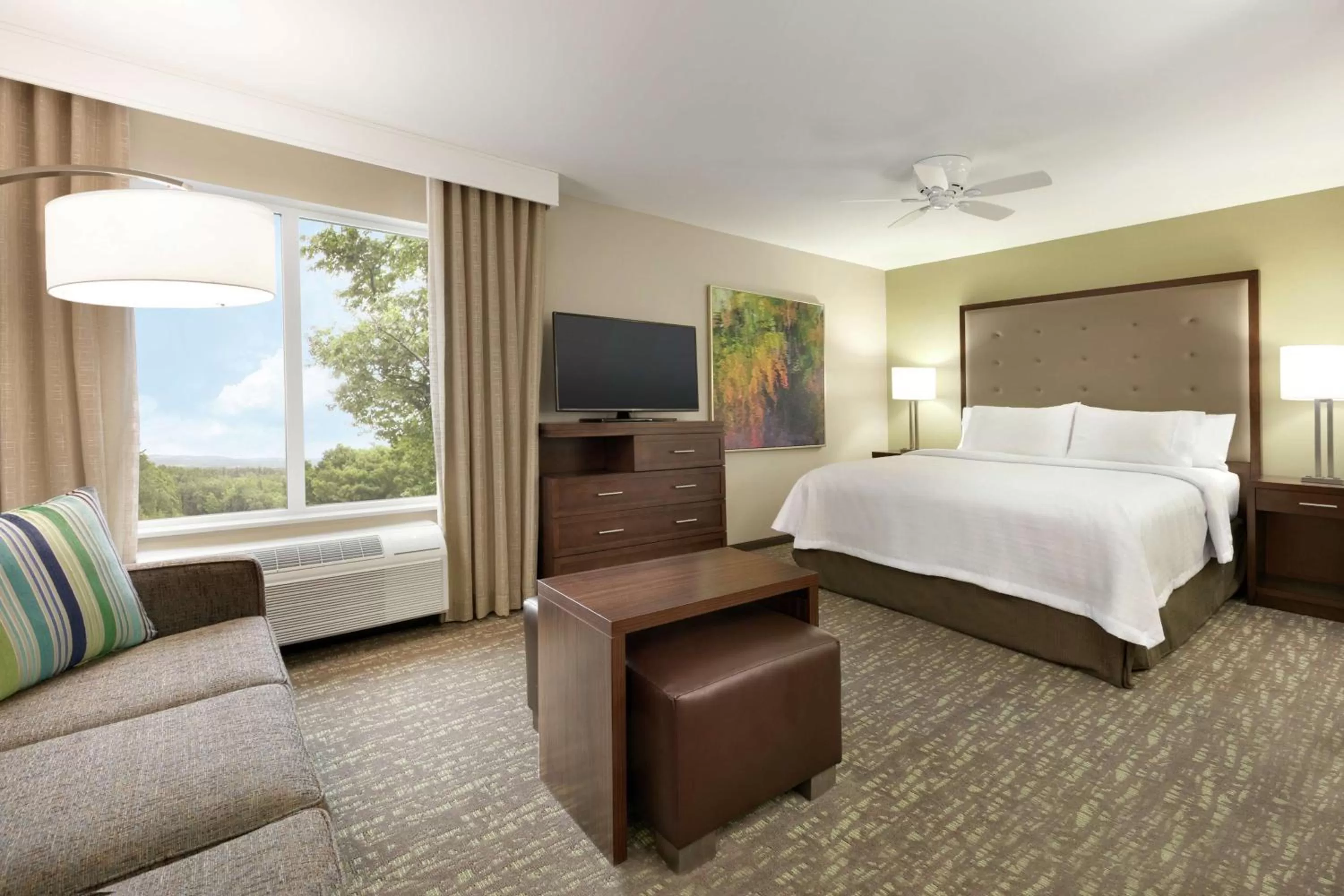 Bedroom, Bed in Homewood Suites By Hilton Hartford Manchester