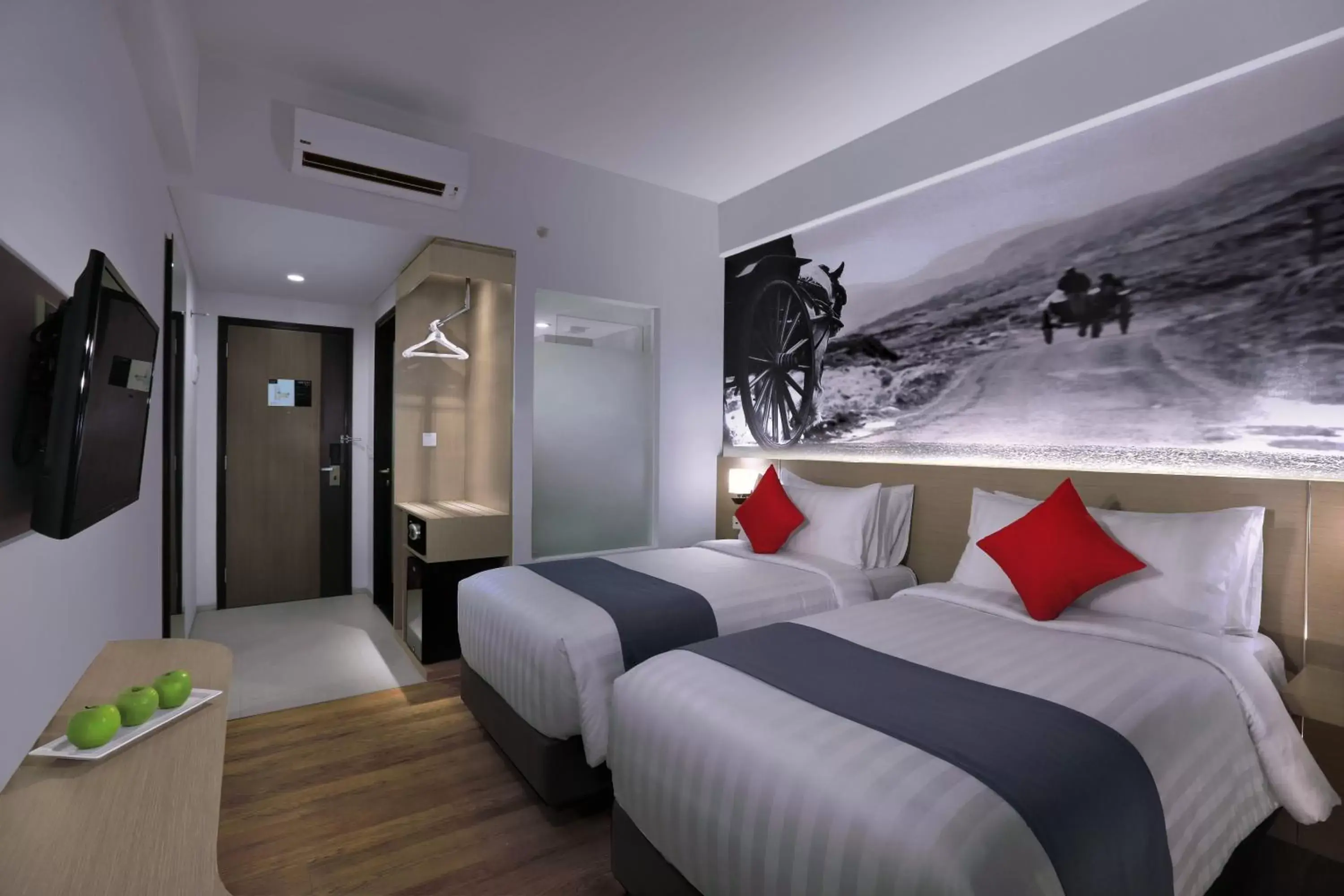 Bedroom, Bed in NEO+Waru-Sidoarjo by ASTON Bedroom, Bed in NEO+Waru-Sidoarjo by ASTON