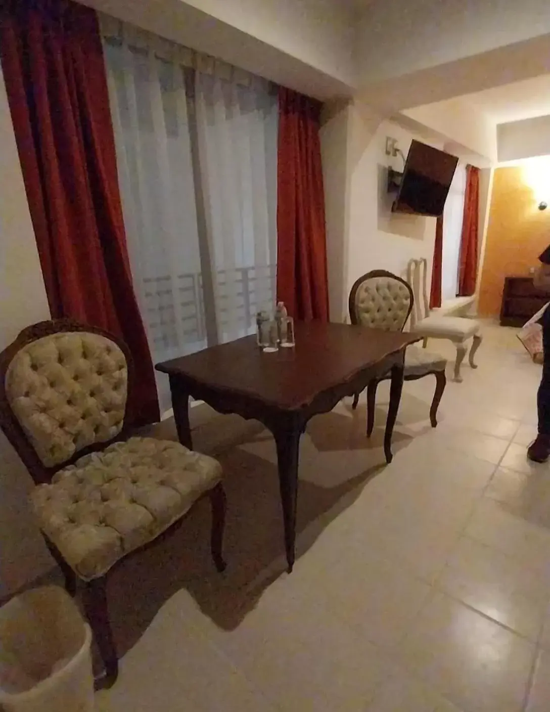 Seating Area in Hotel Imperial