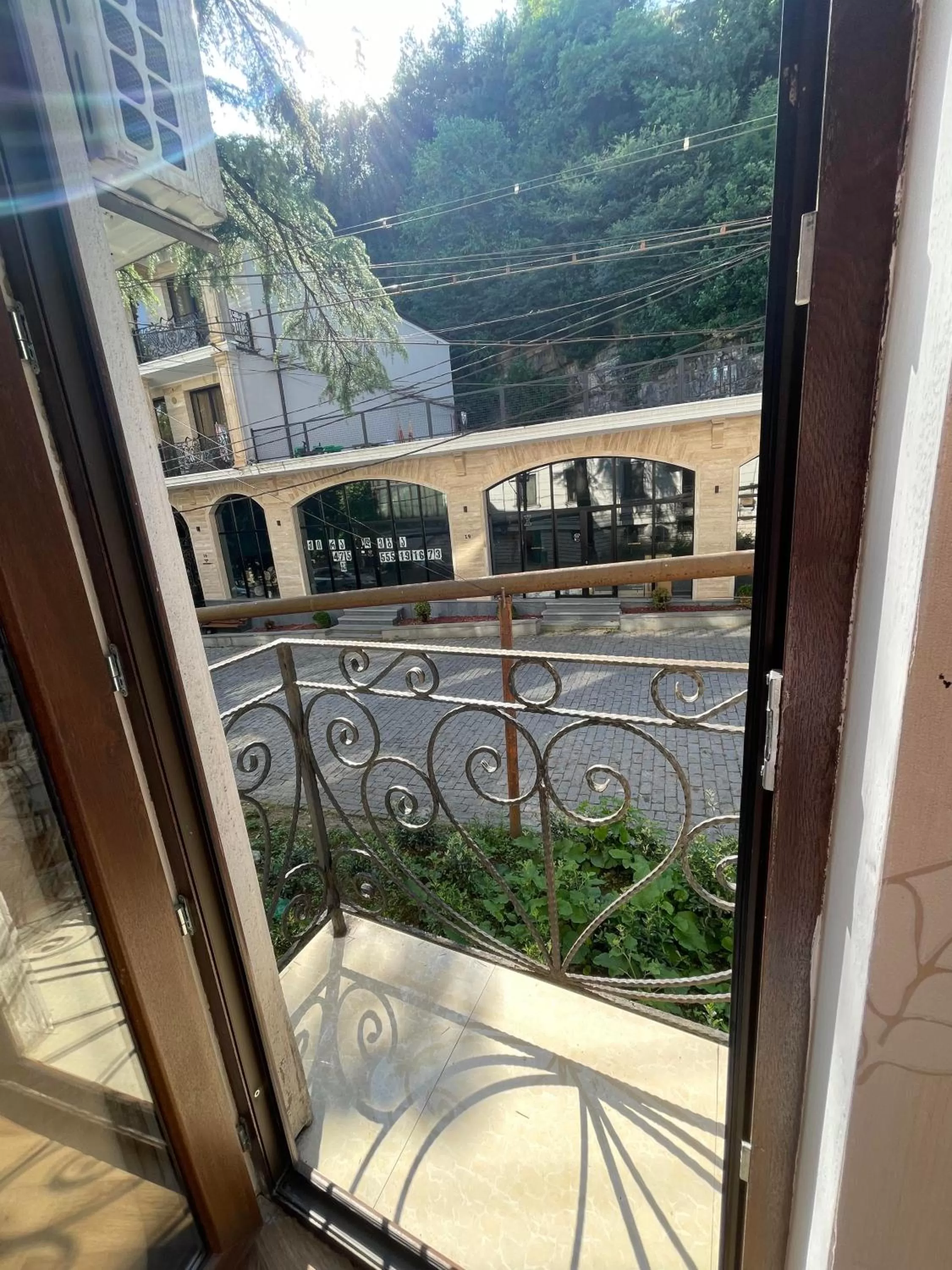 Property building in Hotel Traveler