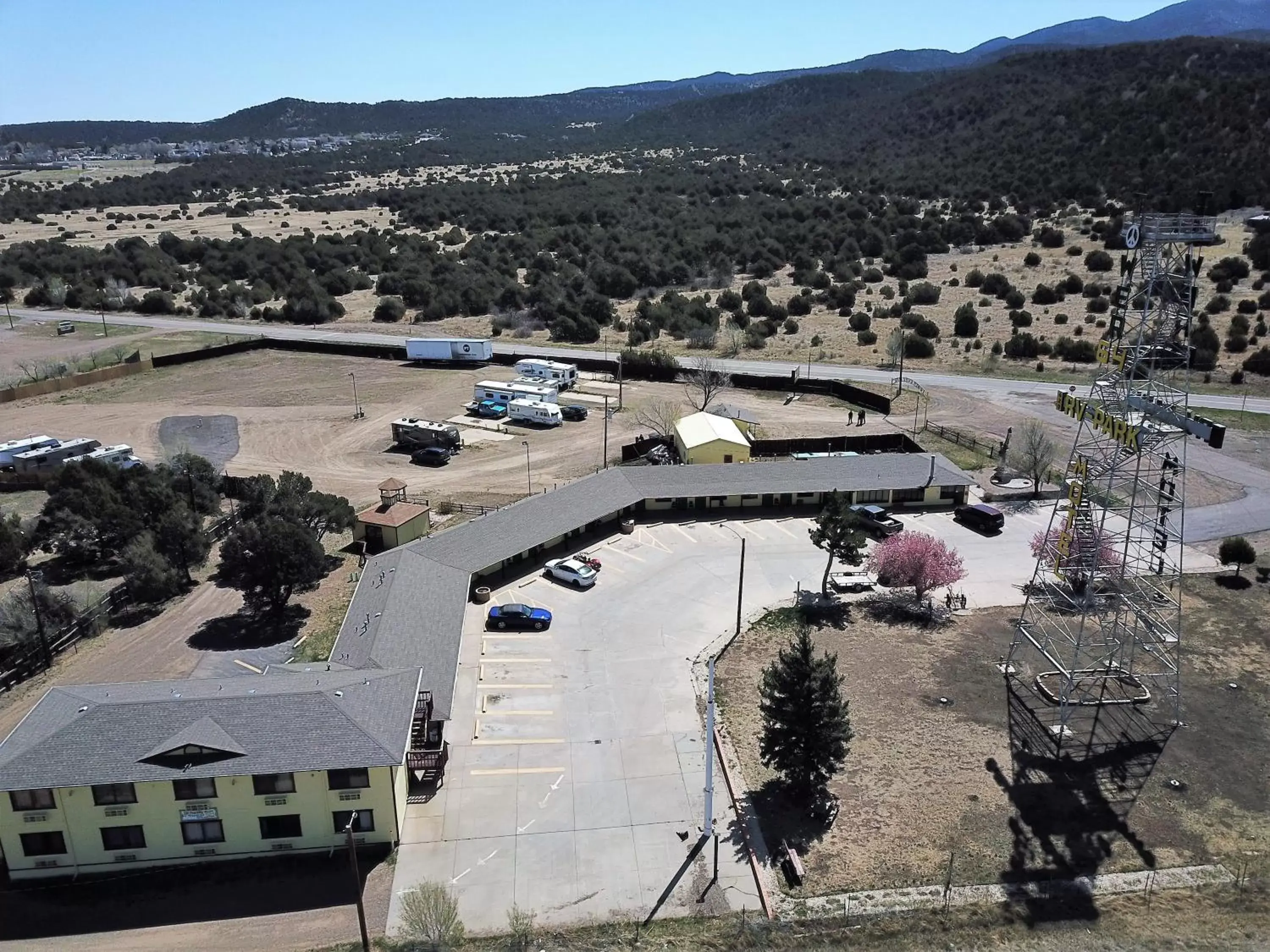 Property building, Bird's-eye View in Tower 64 Motel & RV