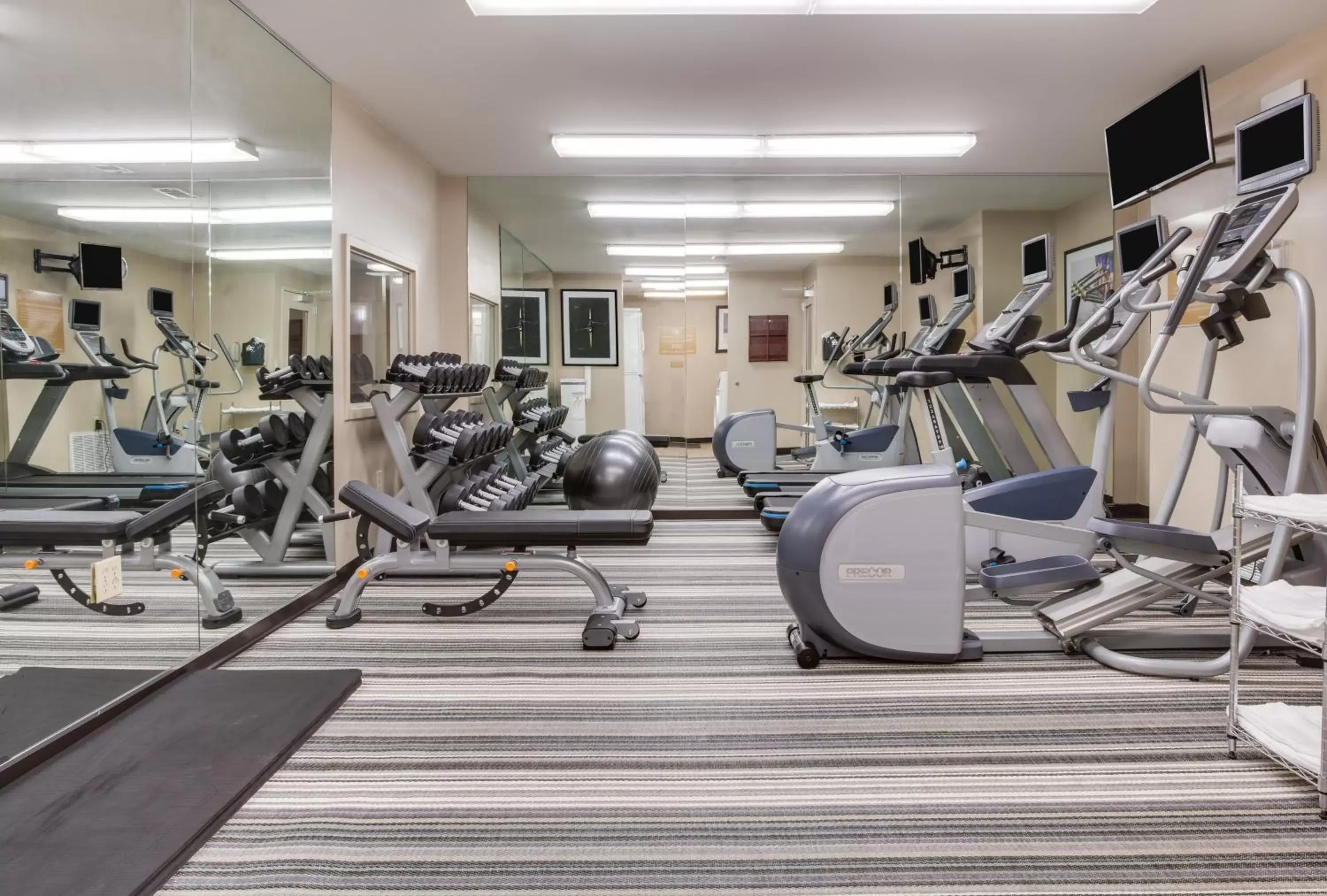 Fitness centre/facilities, Fitness Center/Facilities in Candlewood Suites Destin-Sandestin Area, an IHG Hotel