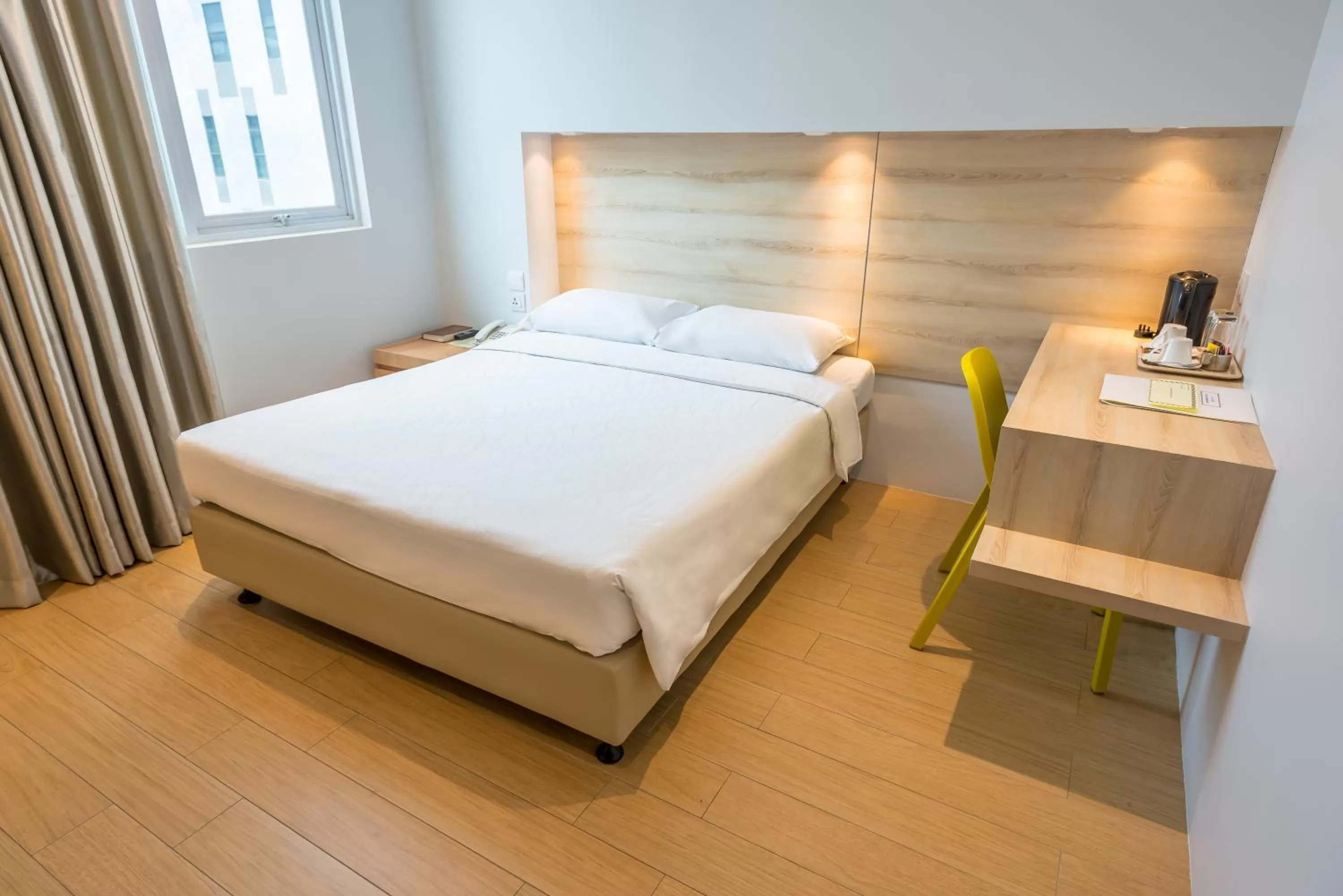 Bedroom, Bed in Summer View Hotel