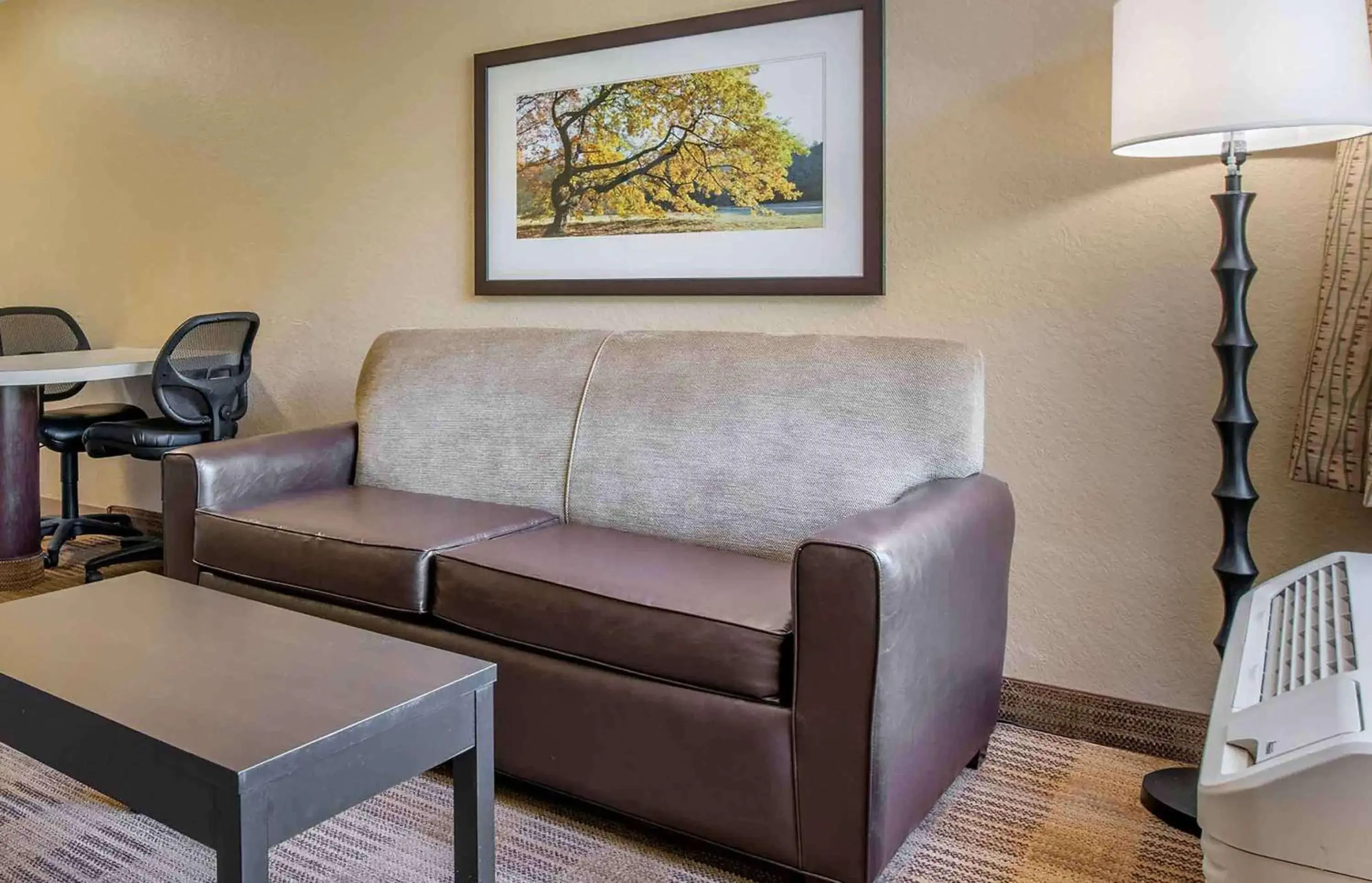 Bedroom, Seating Area in Extended Stay America Suites - Raleigh - RTP - 4919 Miami Blvd