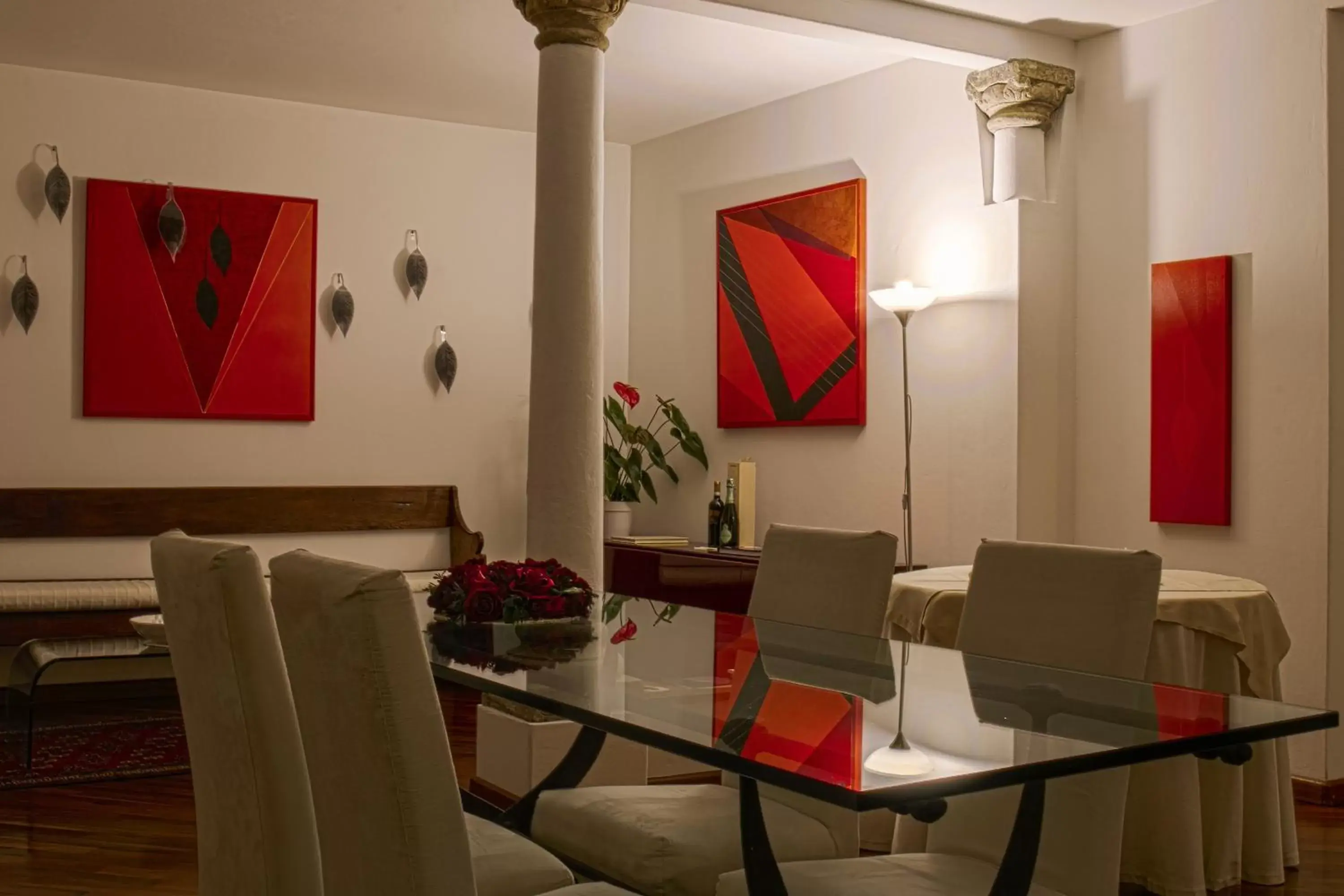Communal lounge/ TV room, Restaurant/Places to Eat in Ai Giardini di San Vitale